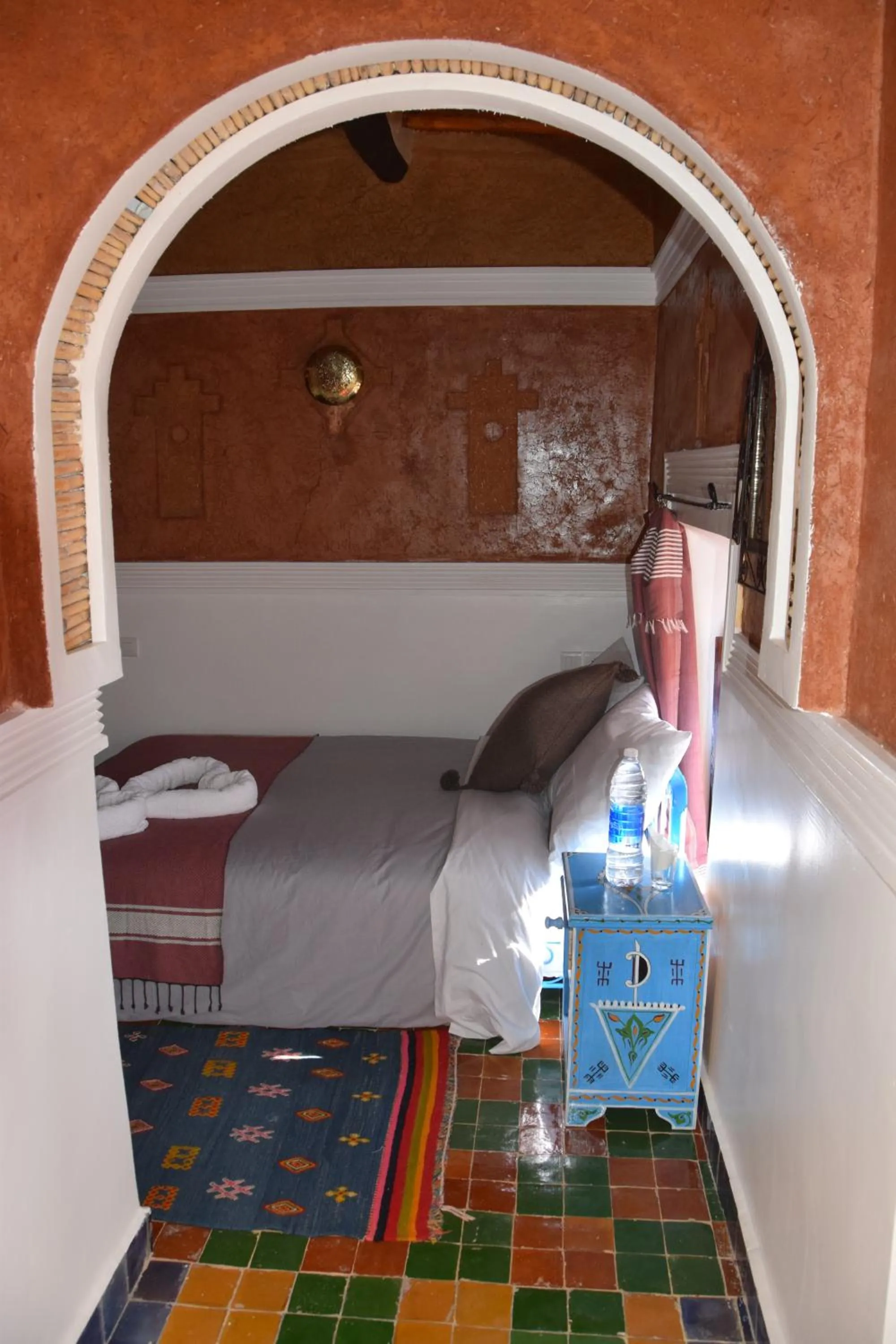 Decorative detail, Bed in Kasbah Assafar