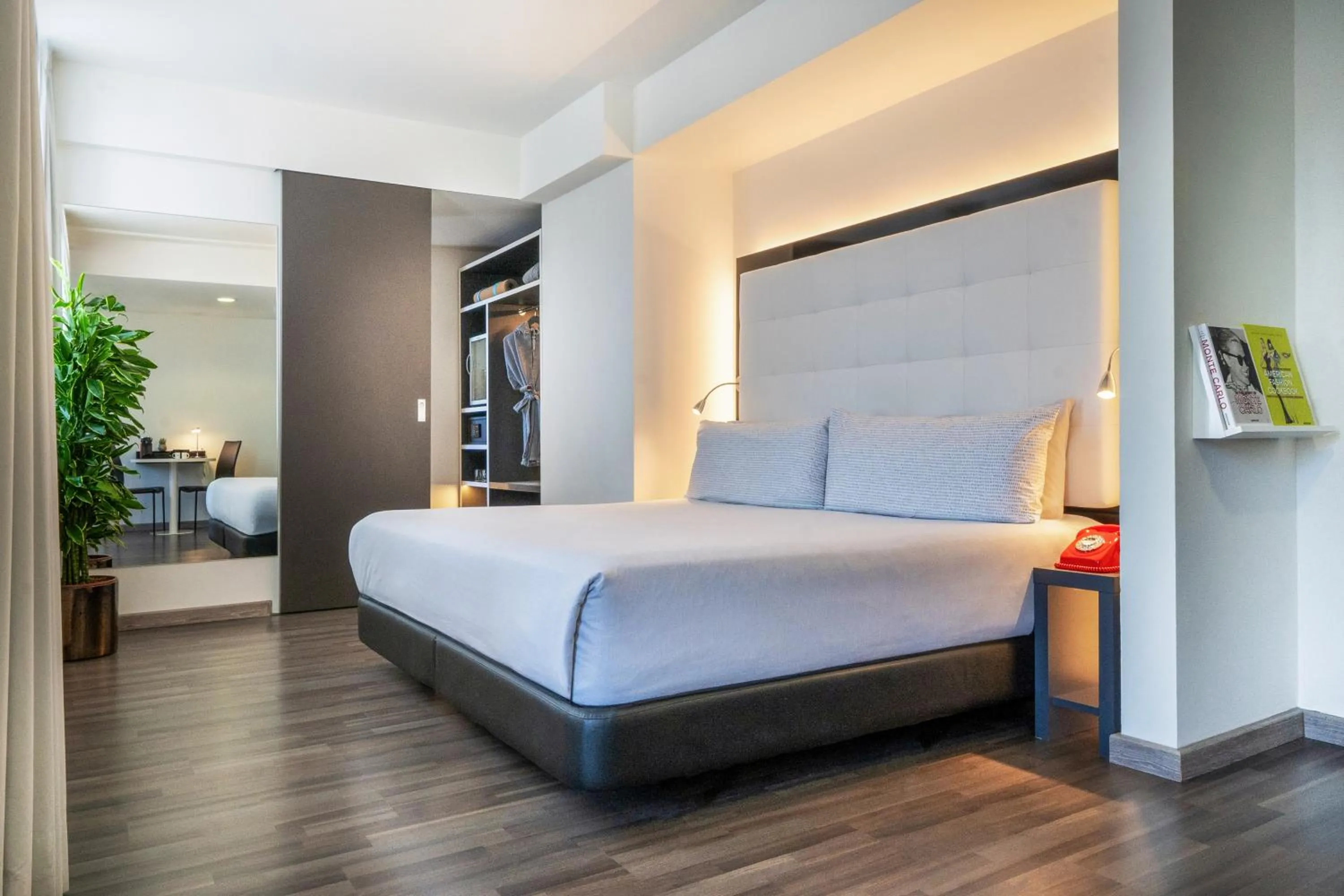 Bed in INNSiDE by Meliá Berlin Mitte