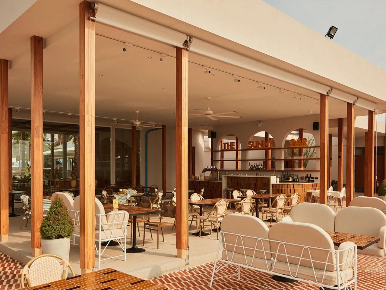 Restaurant/places to eat in Asia Pattaya Hotel