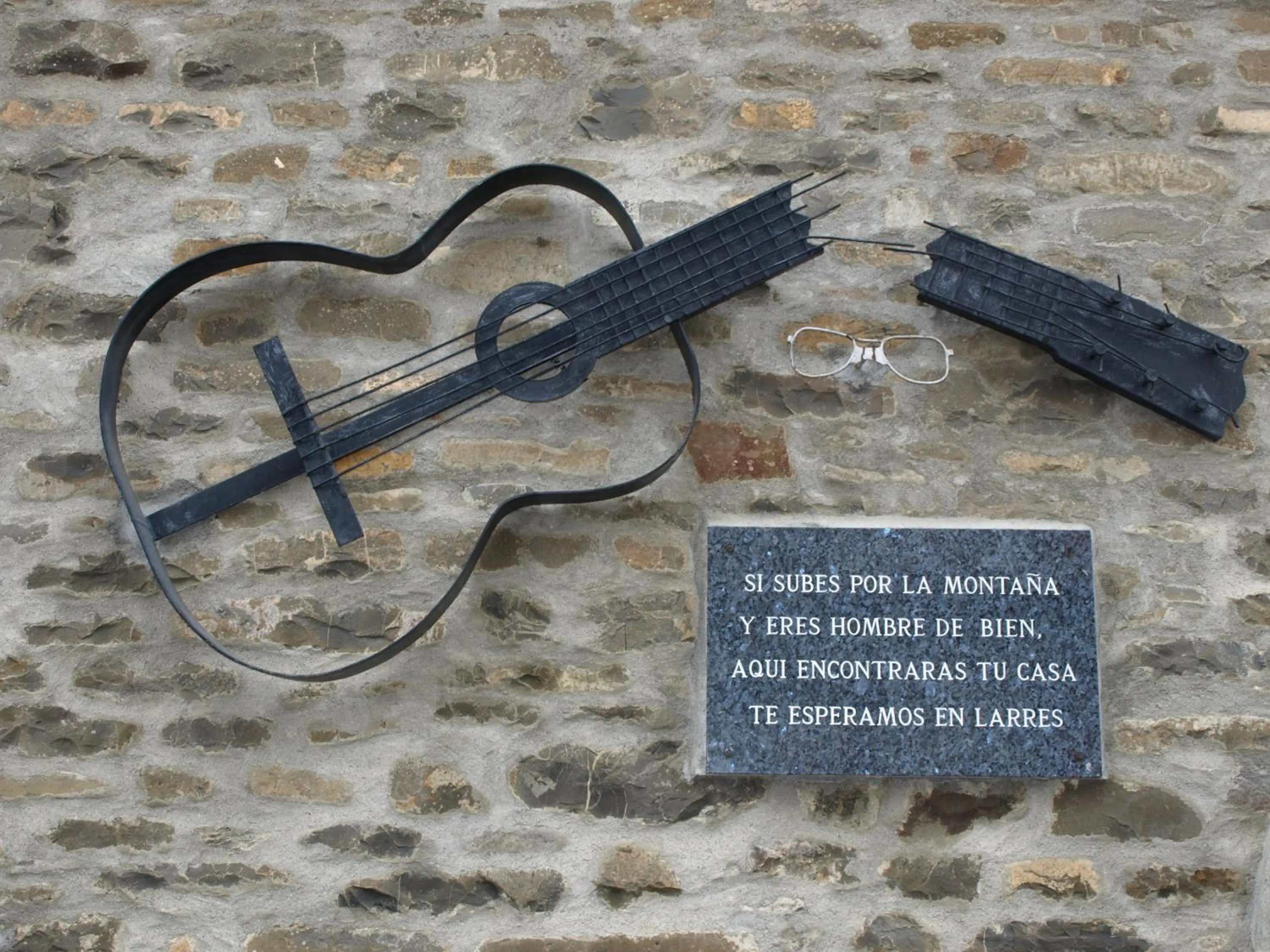 Nearby landmark in El Churrón