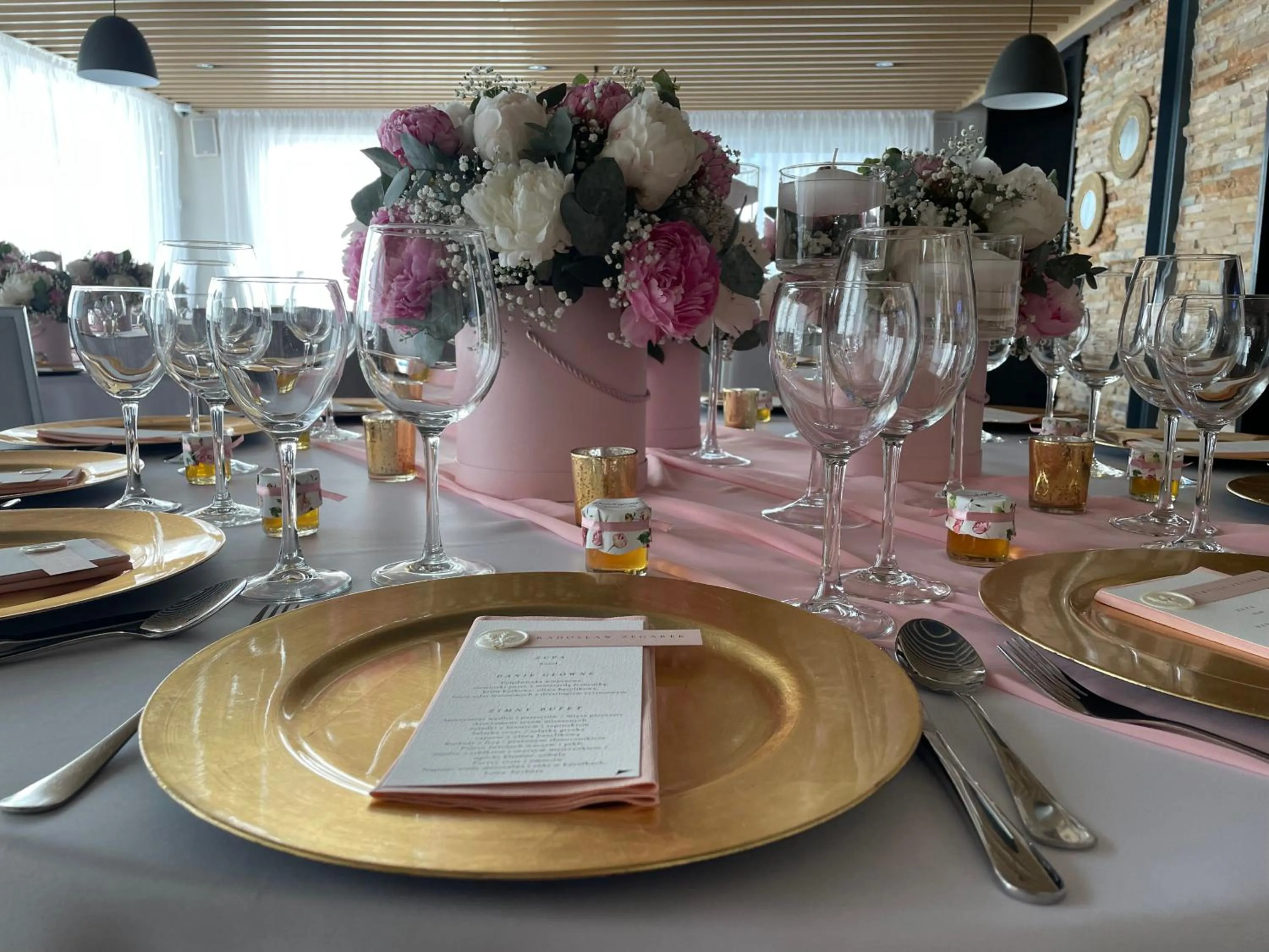 Restaurant/places to eat in Marena Wellness & Spa