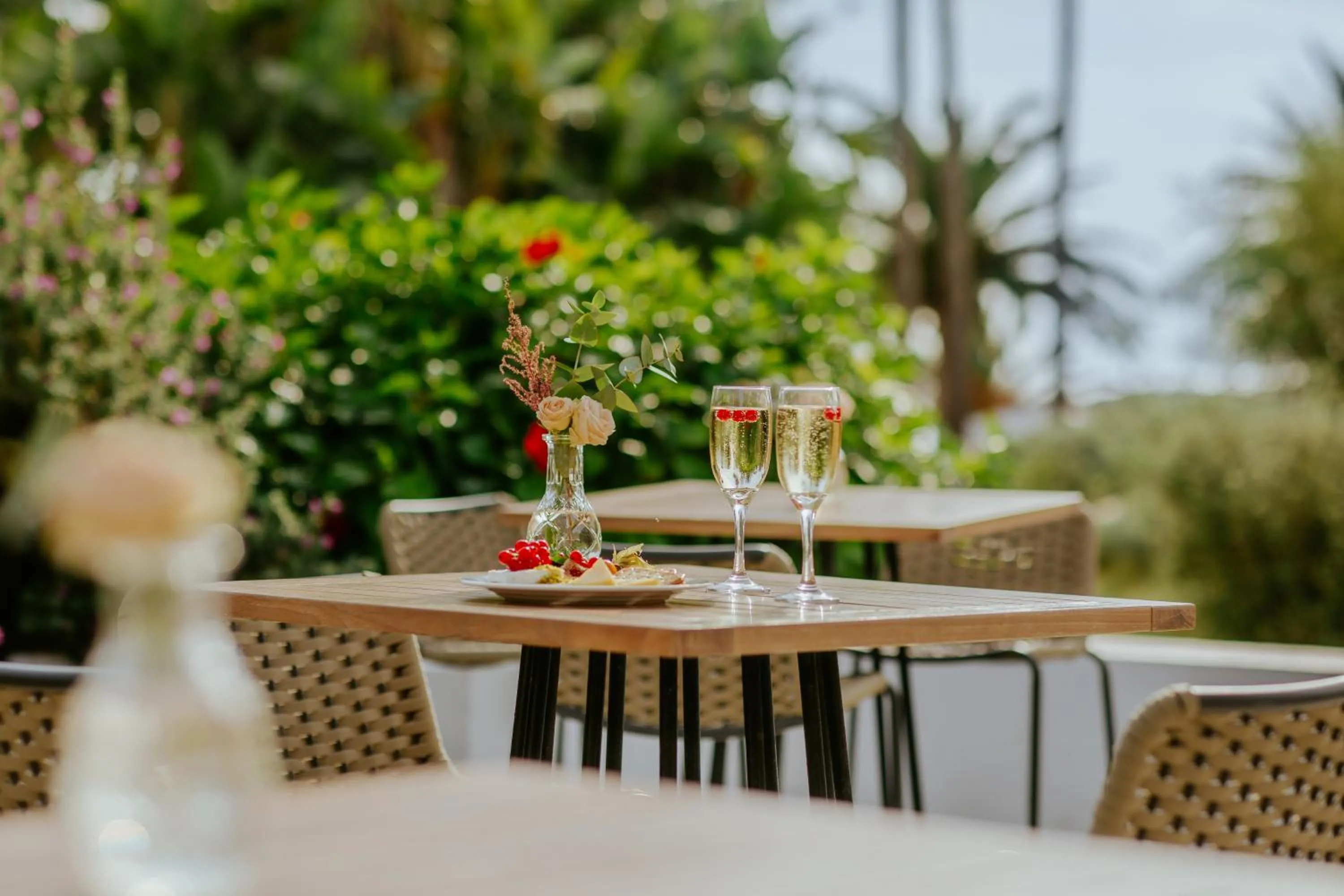 Lounge or bar in Nissi Beach Resort