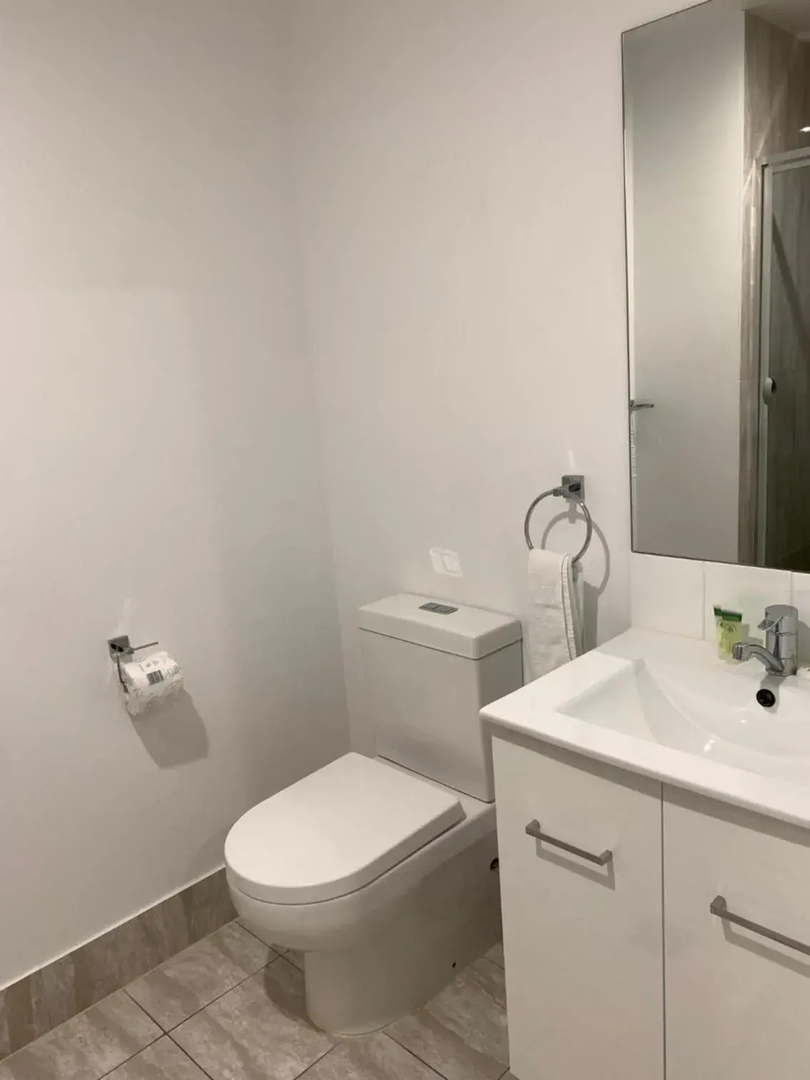 Executive One-Bedroom Apartment - Non Pet Friendly in The Palms Apartments Executive One-Bedroom Apartment - Non Pet Friendly in The Palms Apartments