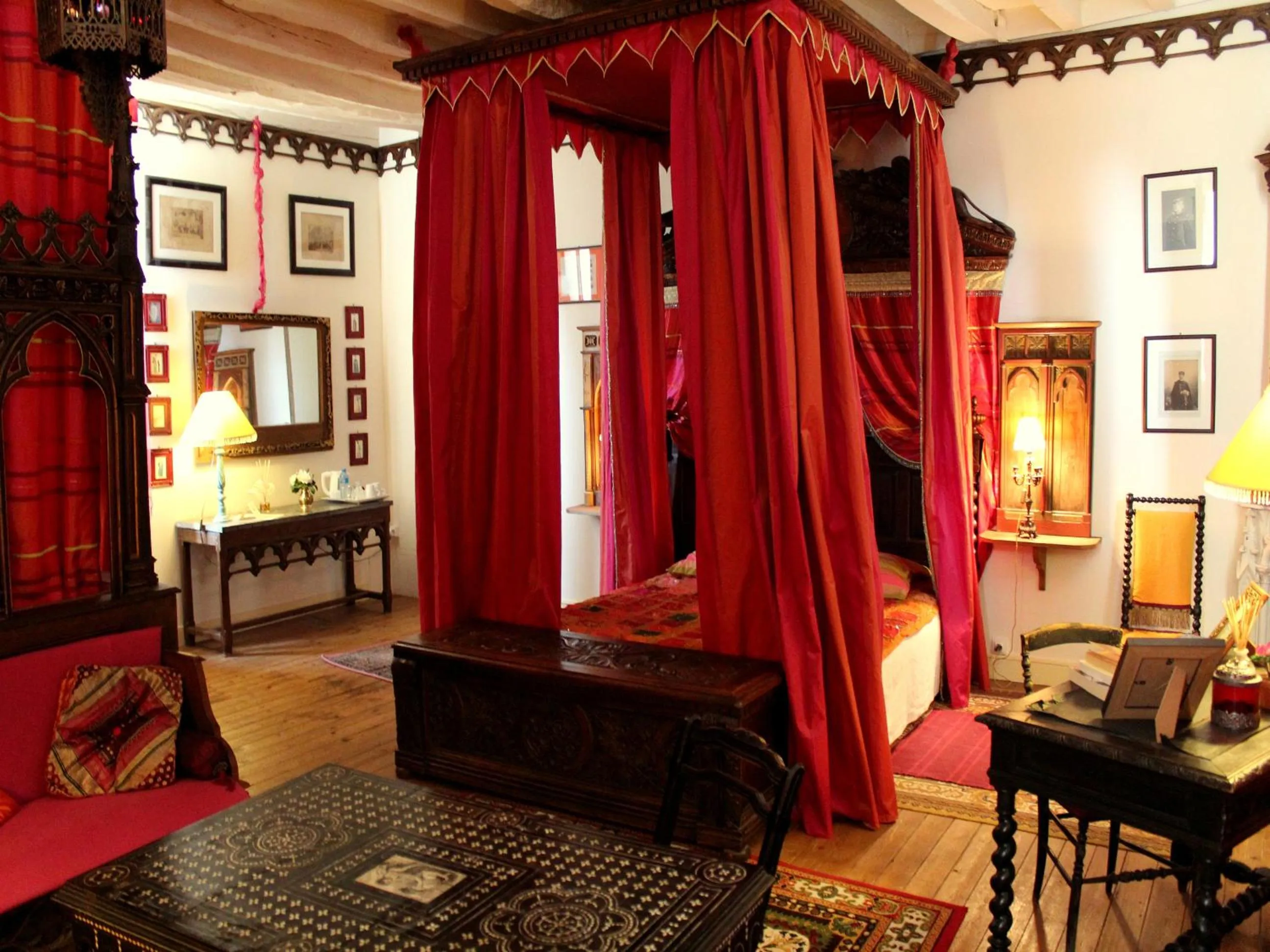 Bed in Château De Chambiers