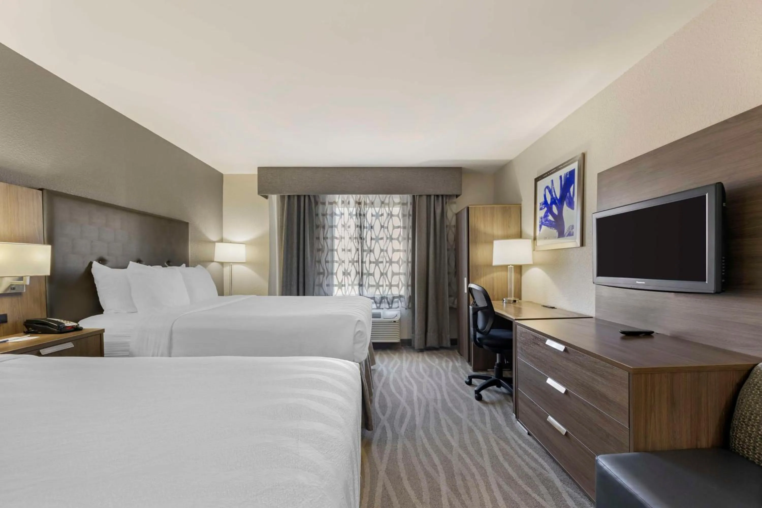 Bedroom, Bed in Best Western Plus Nashville Airport Hotel - BNA