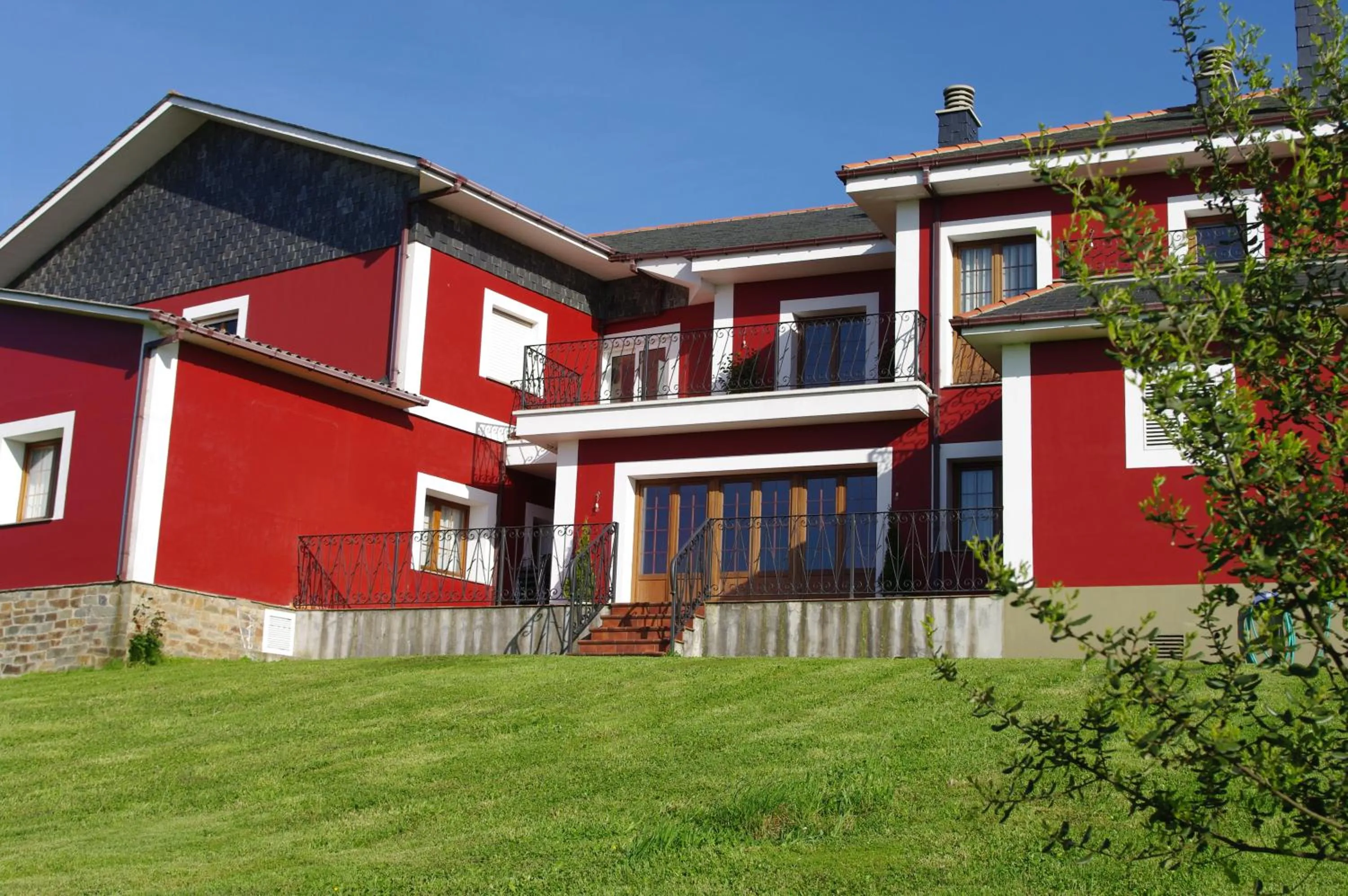 Property building in Hotel Rural Suquin