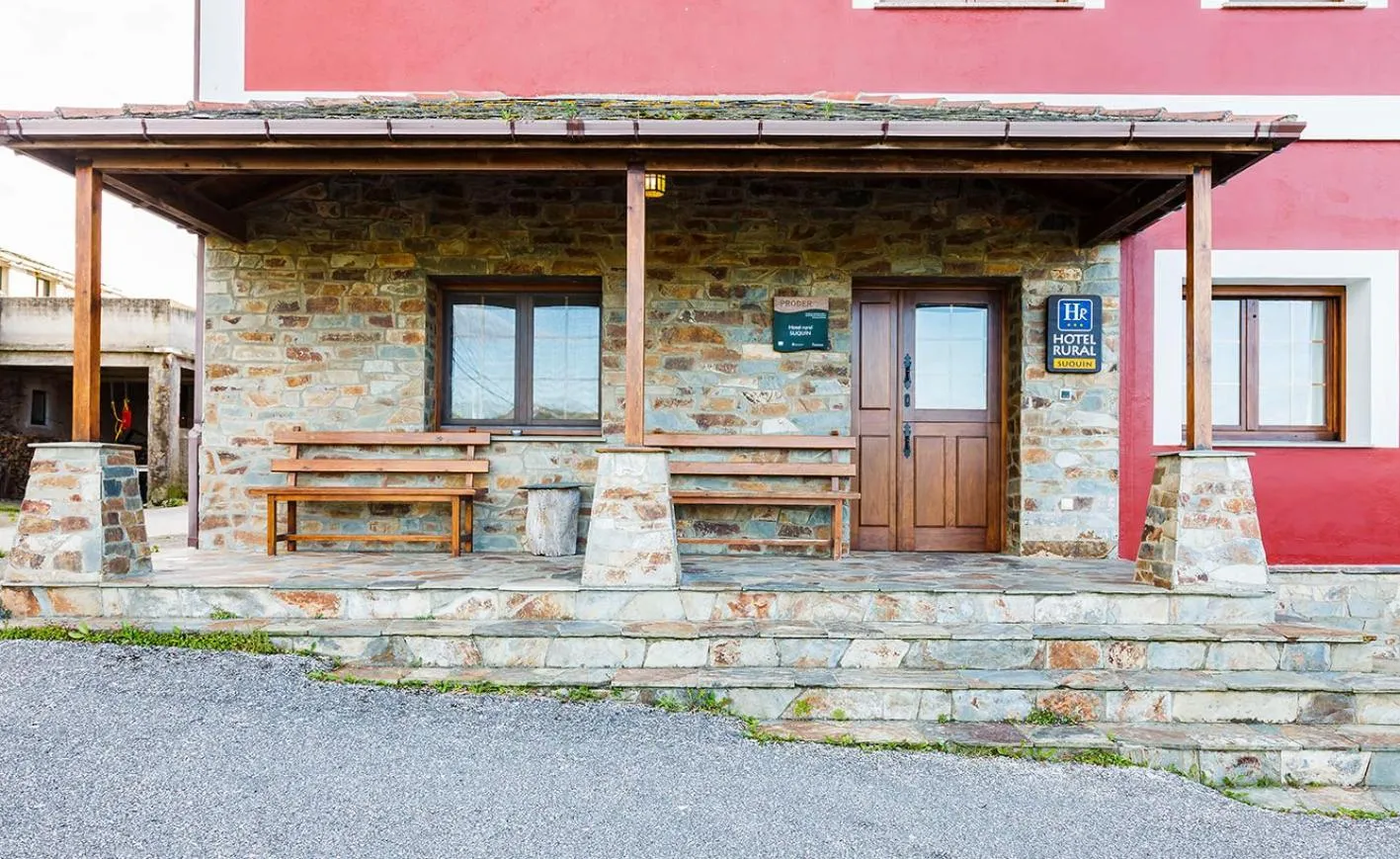 Facade/entrance in Hotel Rural Suquin