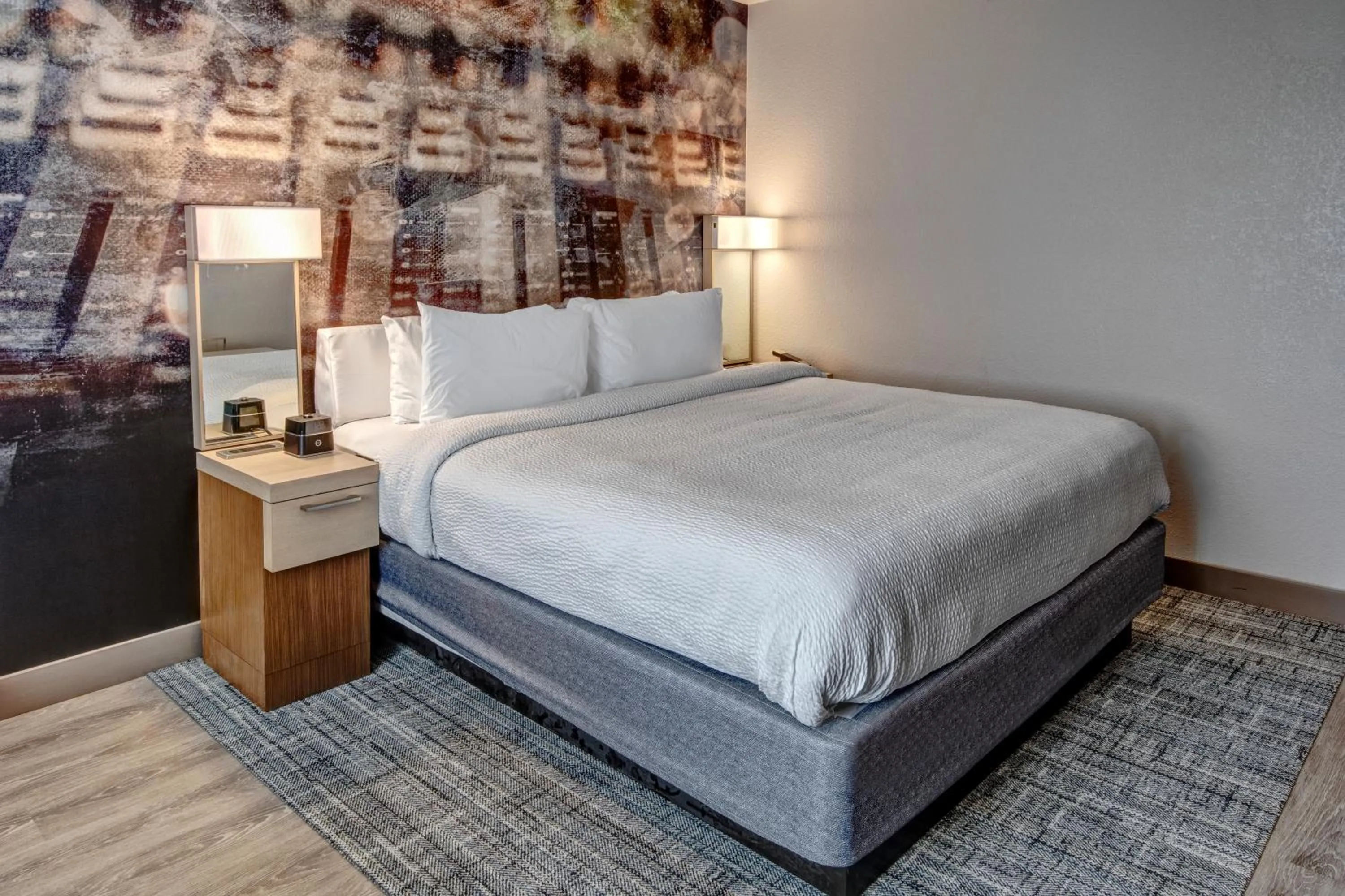 Bed in Courtyard by Marriott Nashville Vanderbilt West End