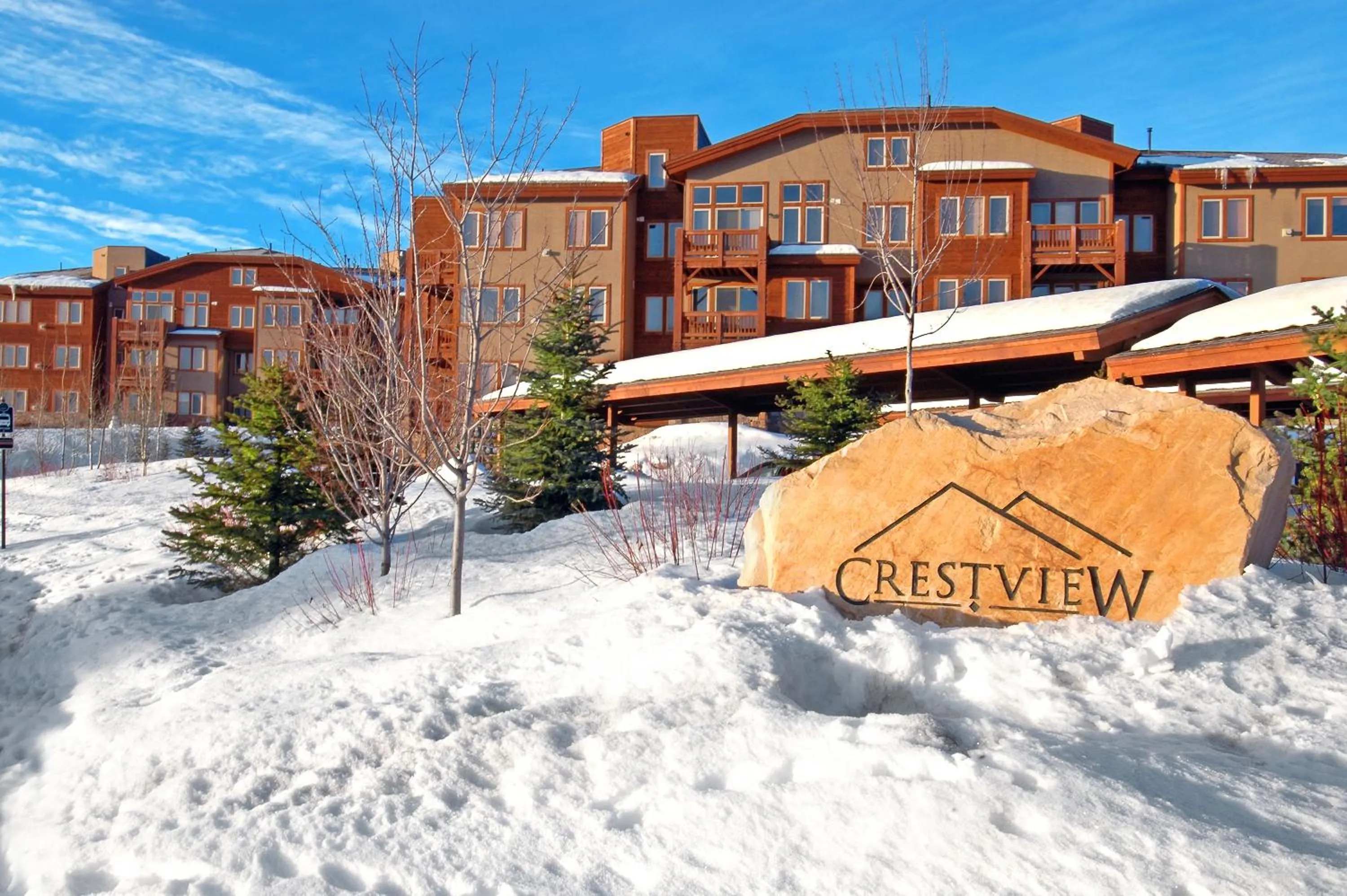 Facade/entrance in Crestview Condominiums by All Seasons Resort Lodging