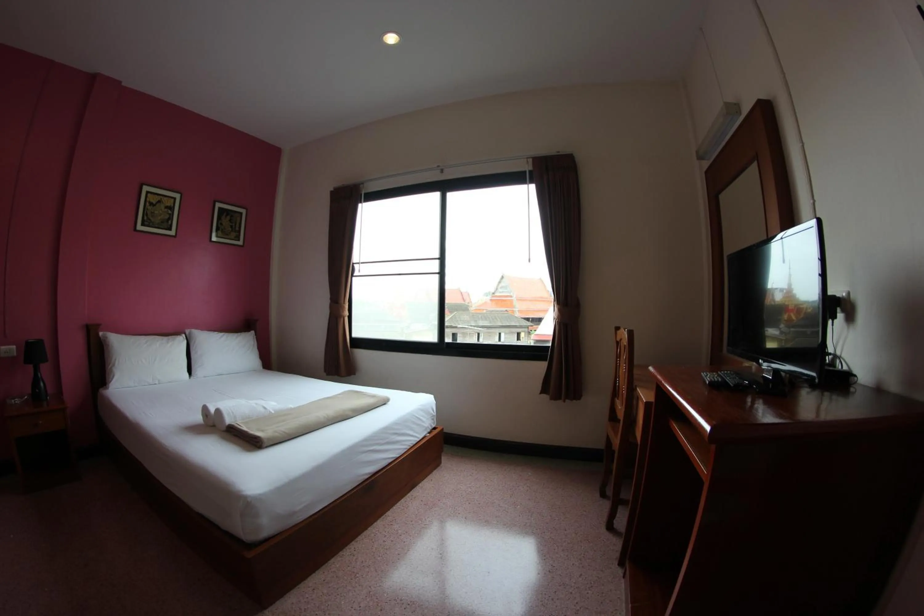 Communal lounge/ TV room, Bed in Myplace@Surat Hotel