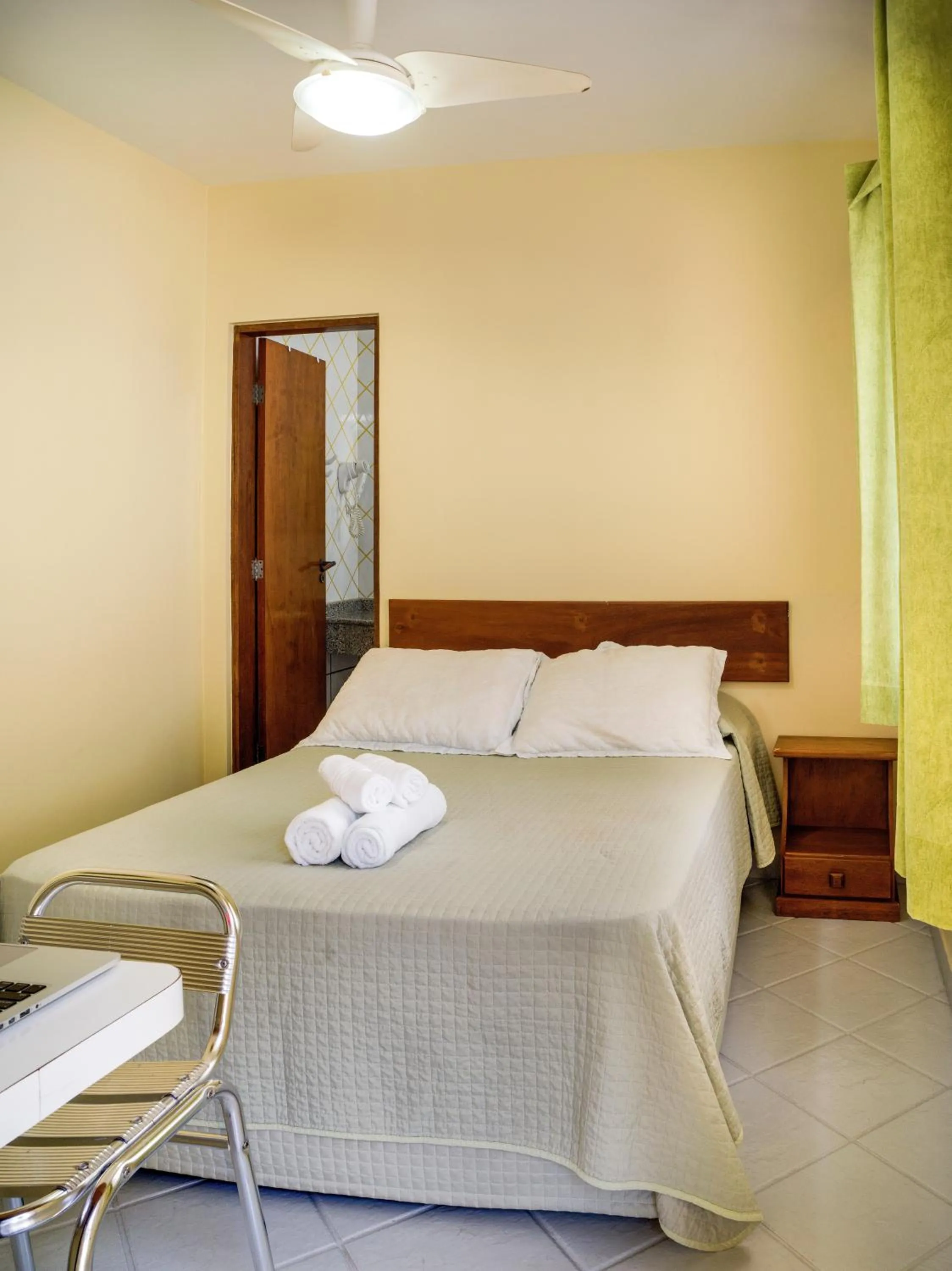 Bed in Costabela Apart Hotel e Pousada