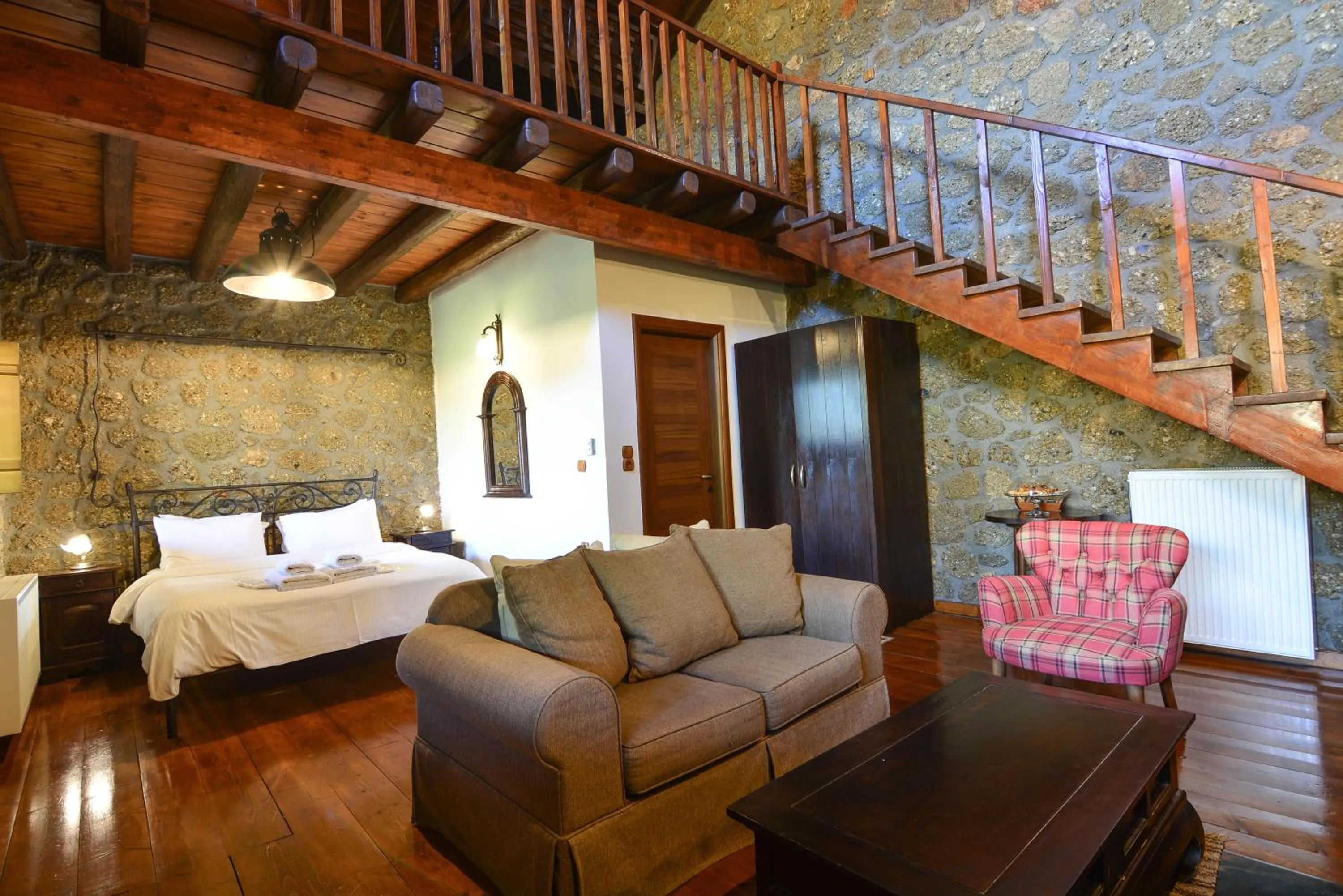 Bed in Pera Alonia Guest House