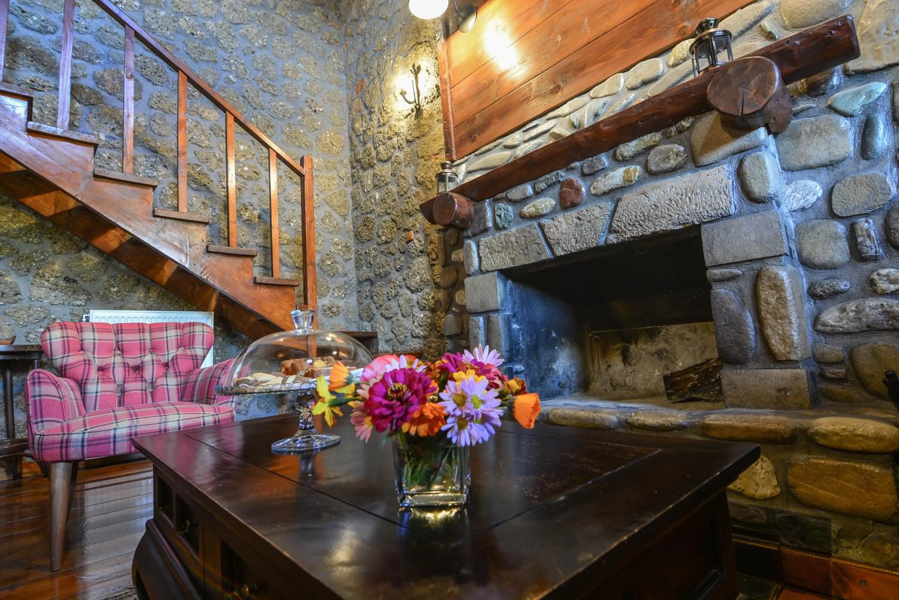 Pera Alonia Guest House