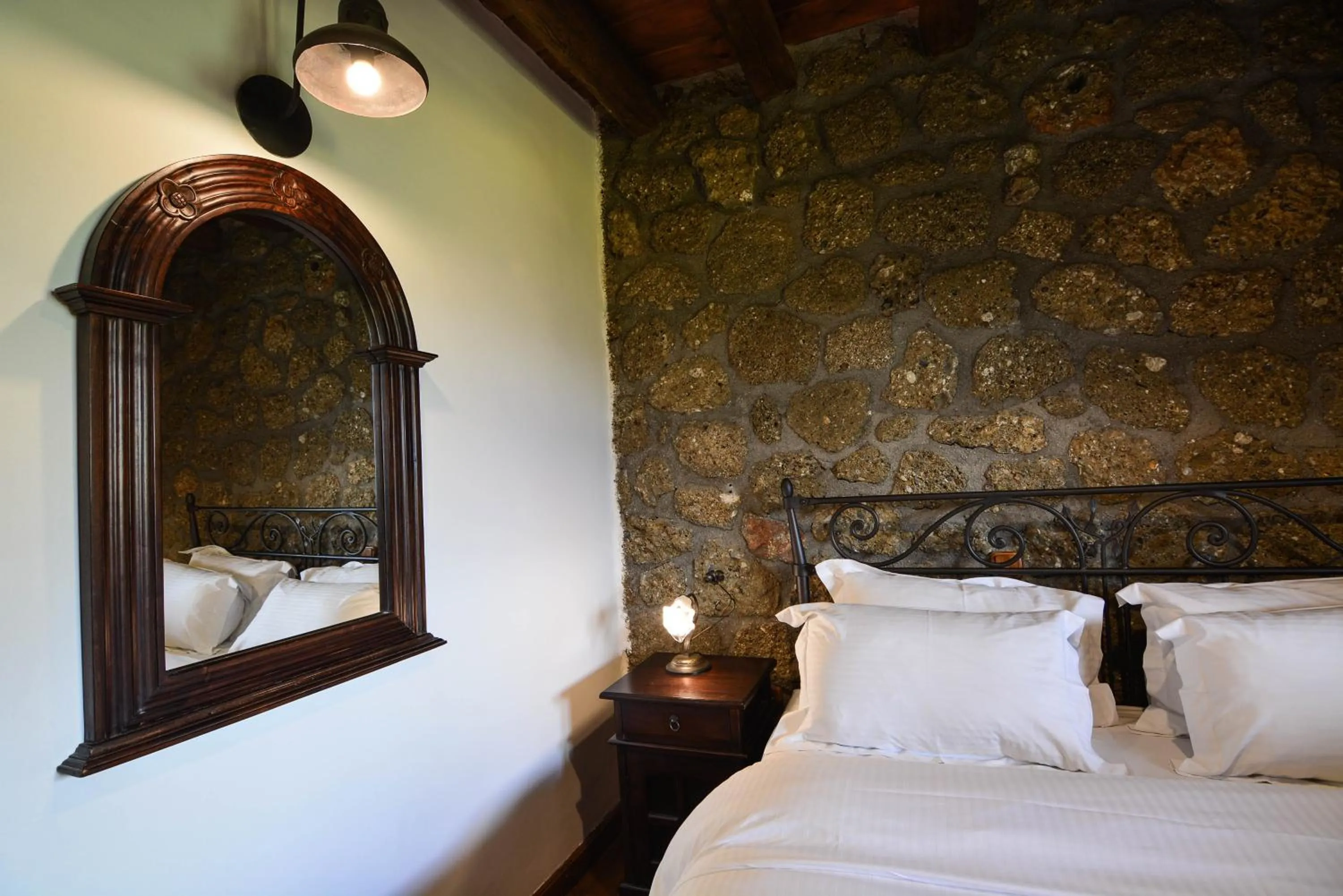 Bed in Pera Alonia Guest House