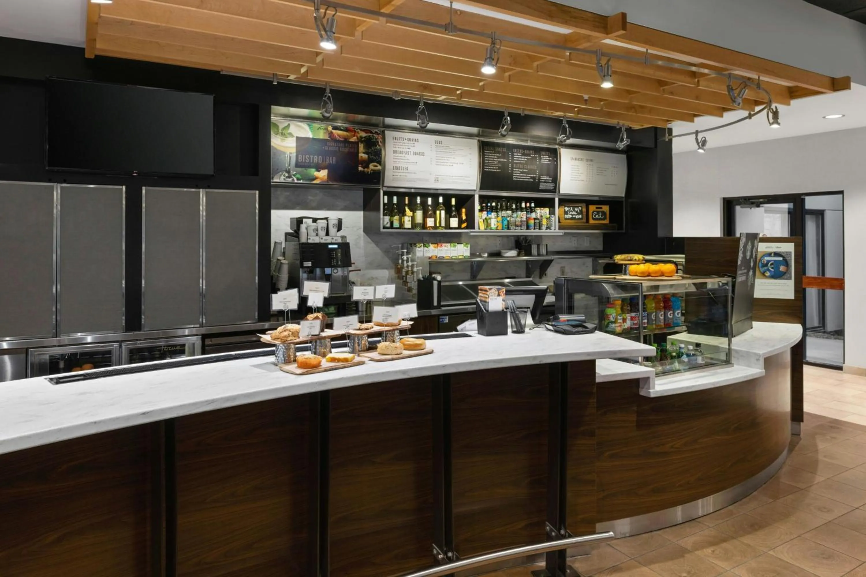 Restaurant/places to eat in Courtyard Boise Downtown