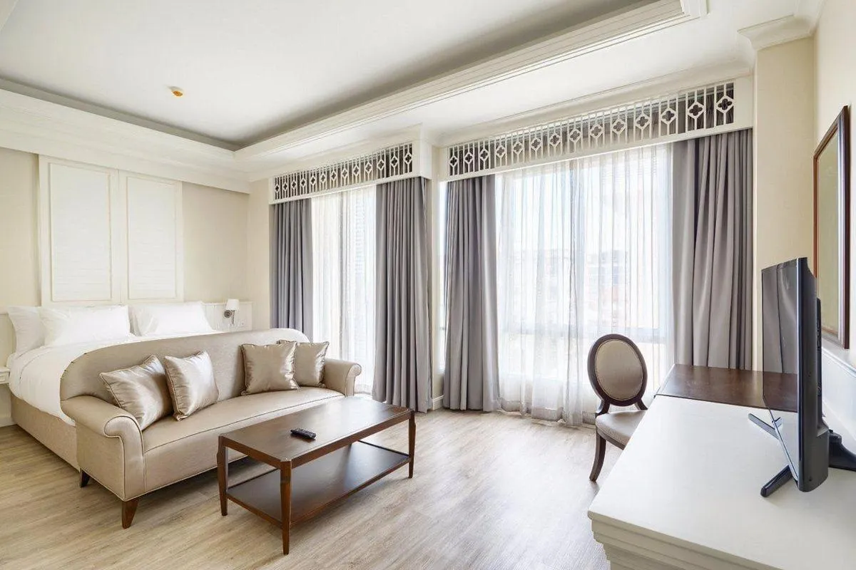 Bedroom, Bed in Siam Tharadol