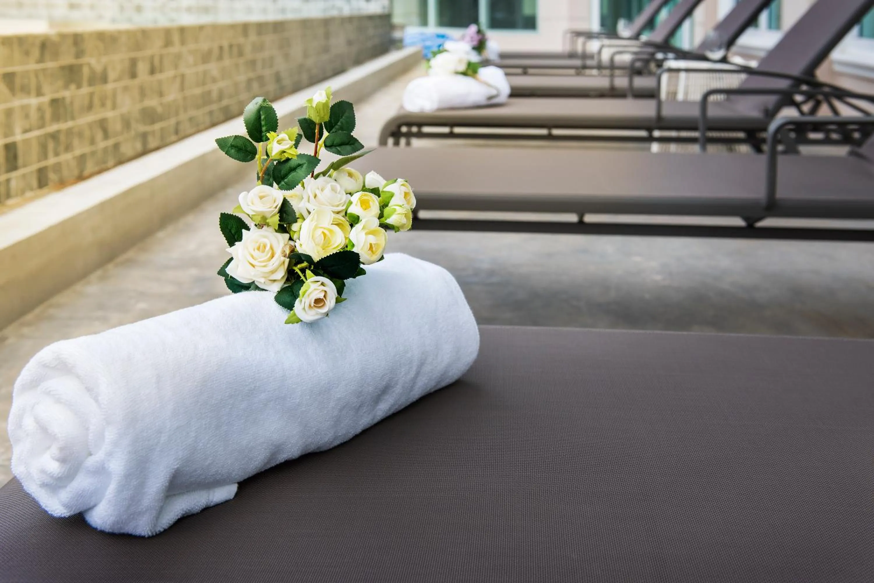 Swimming pool in Siam Tharadol