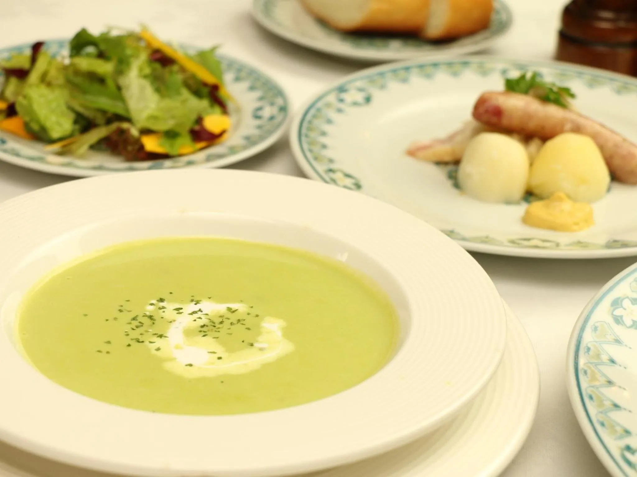 Dinner in Pension Raisin