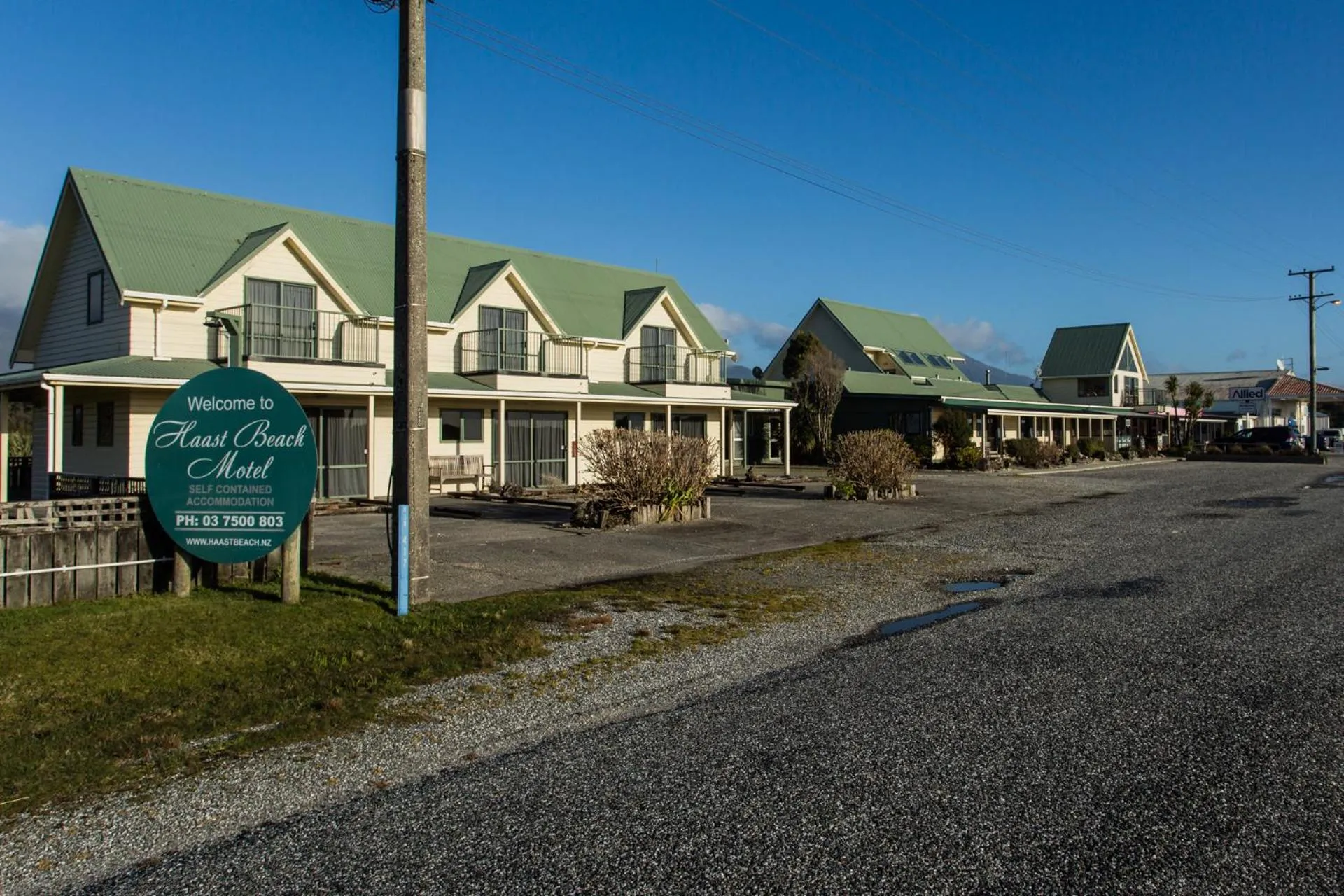 Property building in Haast Beach Motel