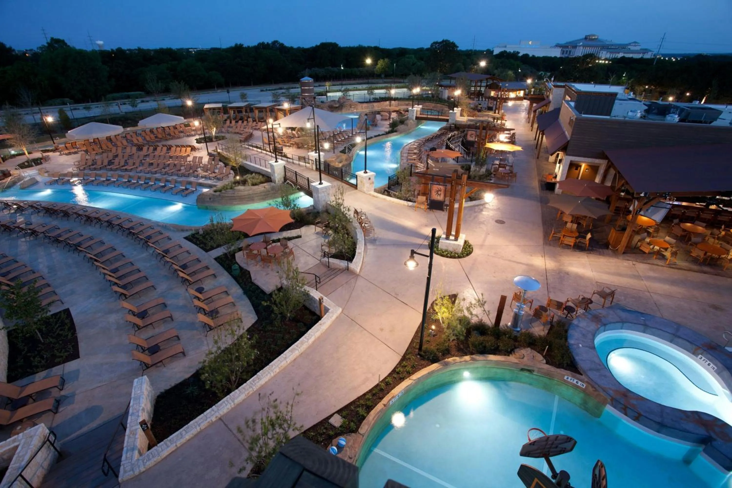 Area and facilities in Gaylord Texan Resort and Convention Center