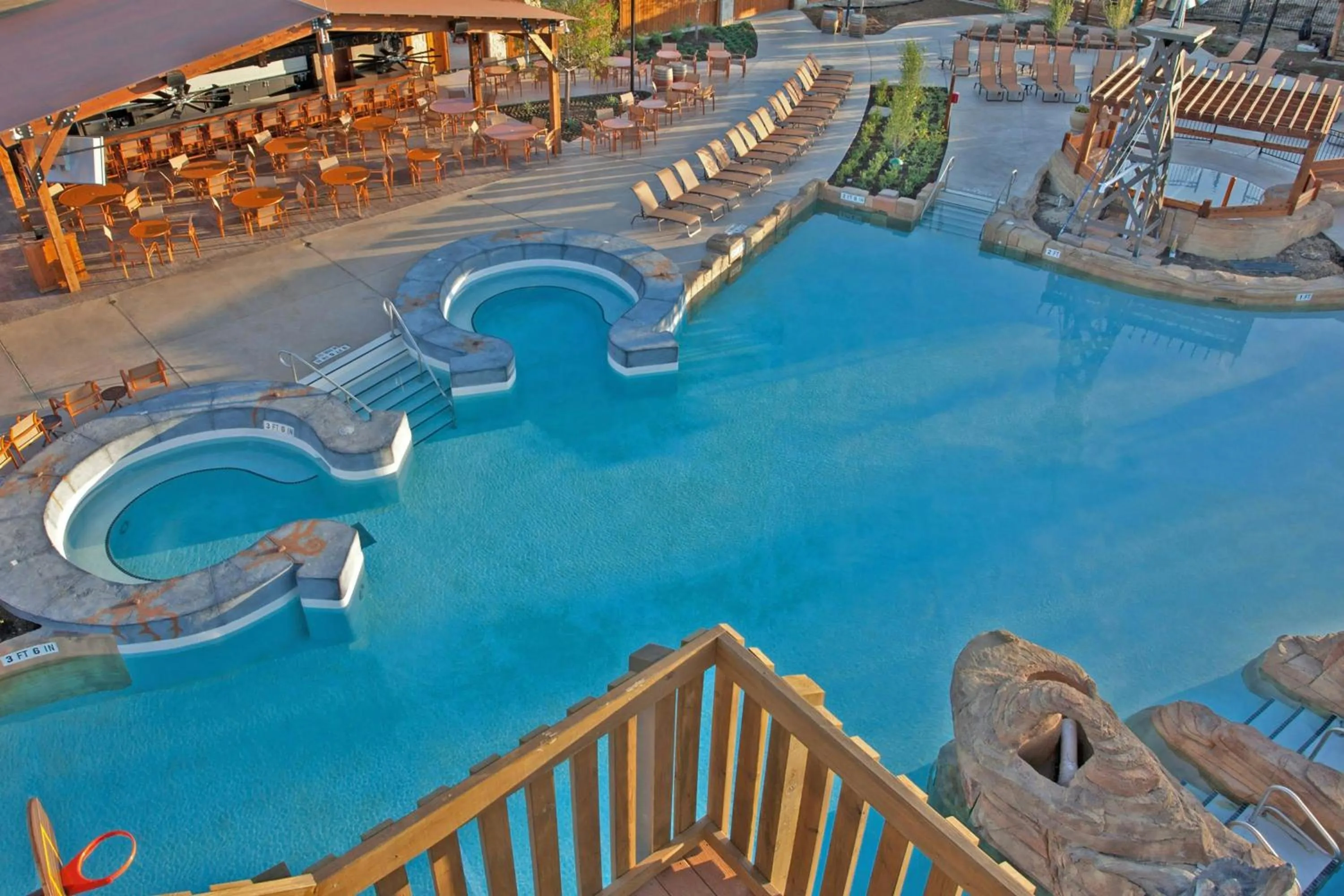 Area and facilities in Gaylord Texan Resort and Convention Center