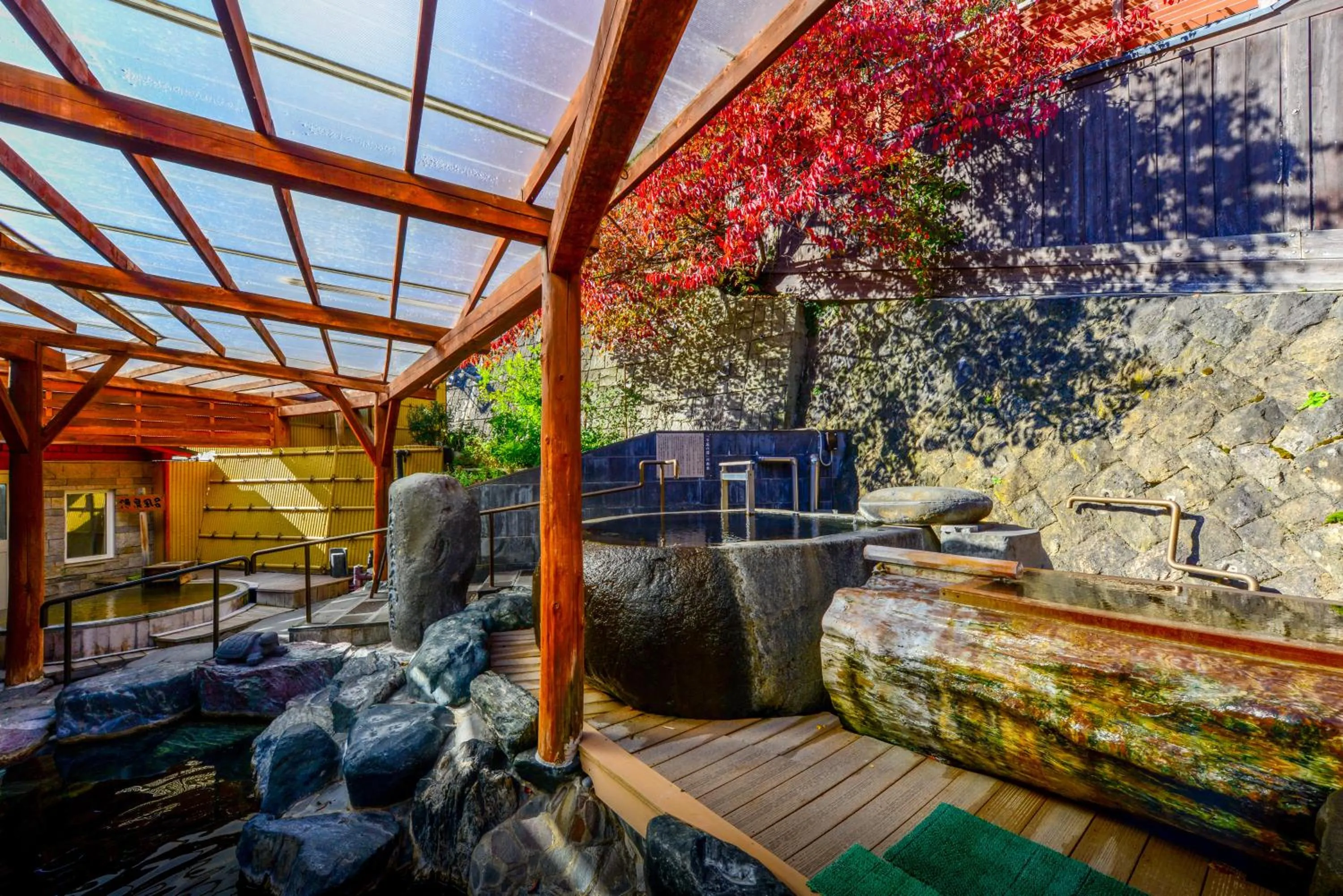 Open Air Bath in Uesugi no Miyu Gotenmori