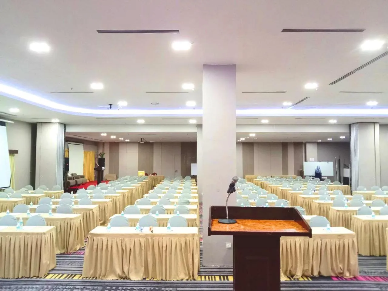 Meeting/conference room in Langkasuka Express