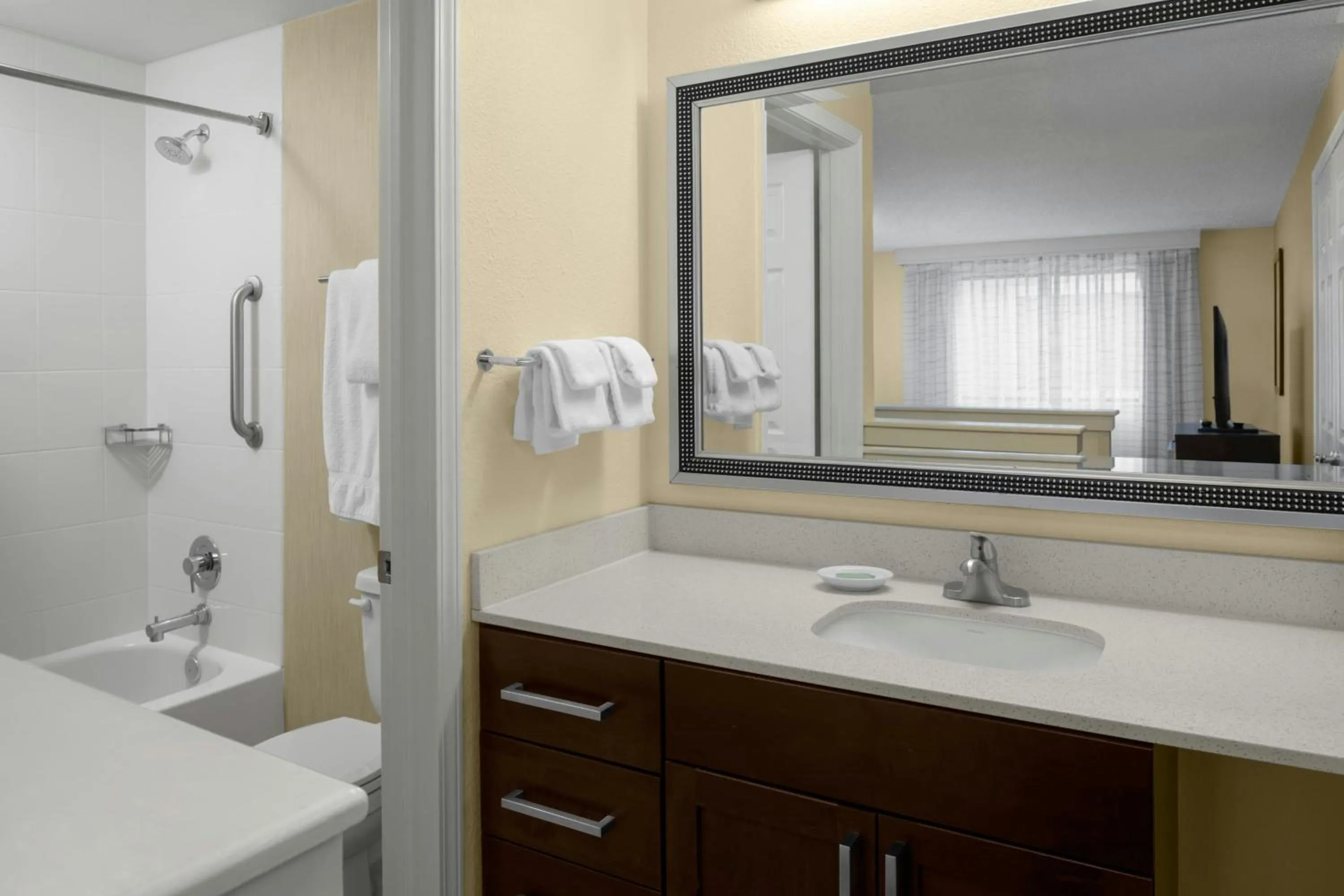 Bathroom in Residence Inn by Marriott Boise Downtown/University