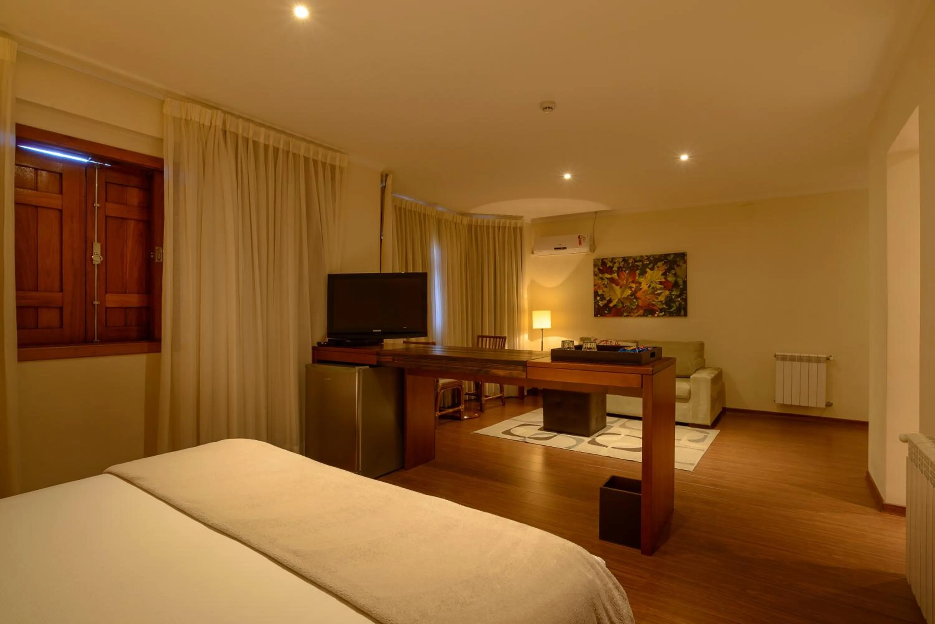 Bedroom, Bed in Hotel Le Renard - Campos do Jordao