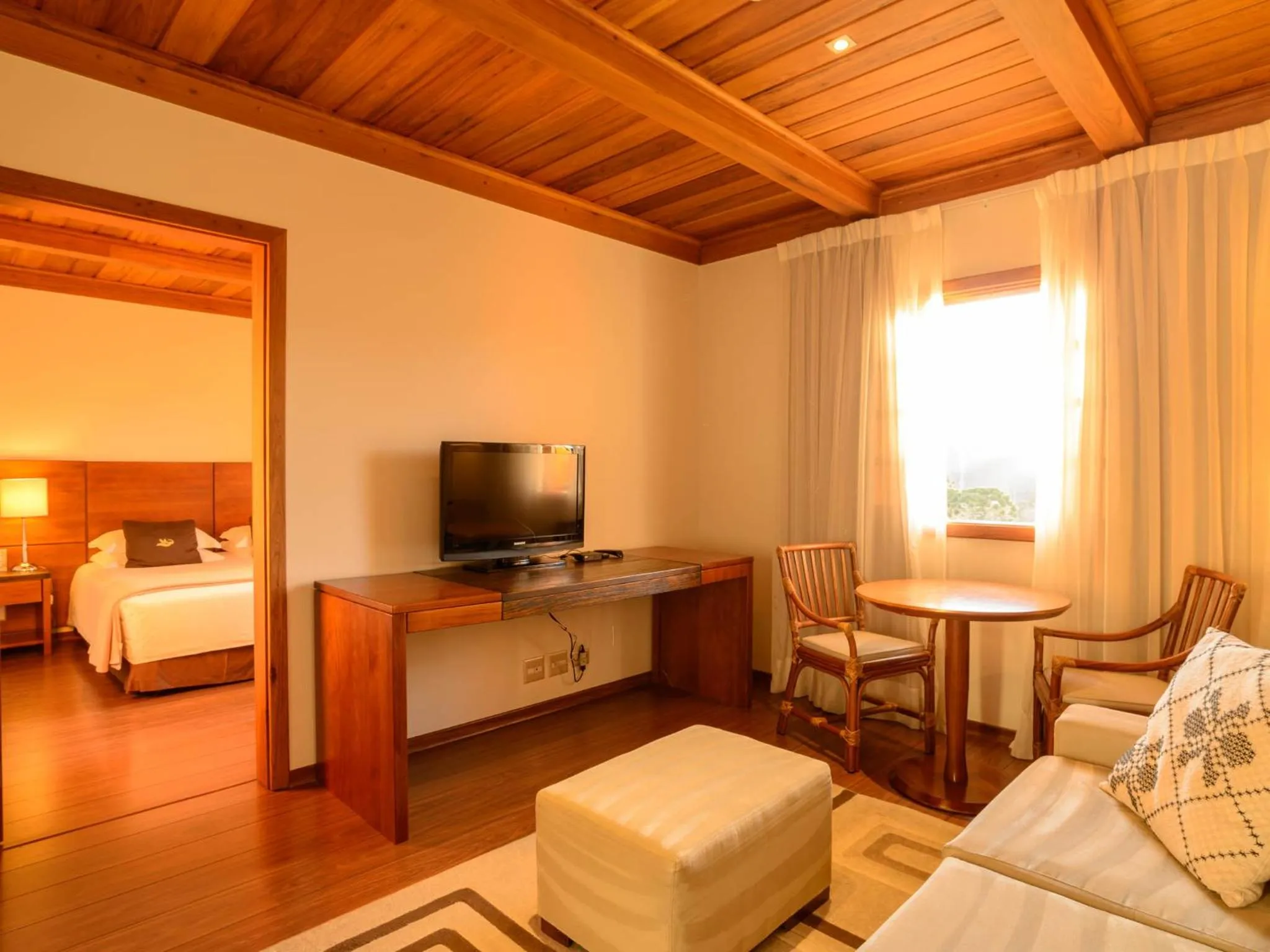 Living room, Bed in Hotel Le Renard - Campos do Jordao