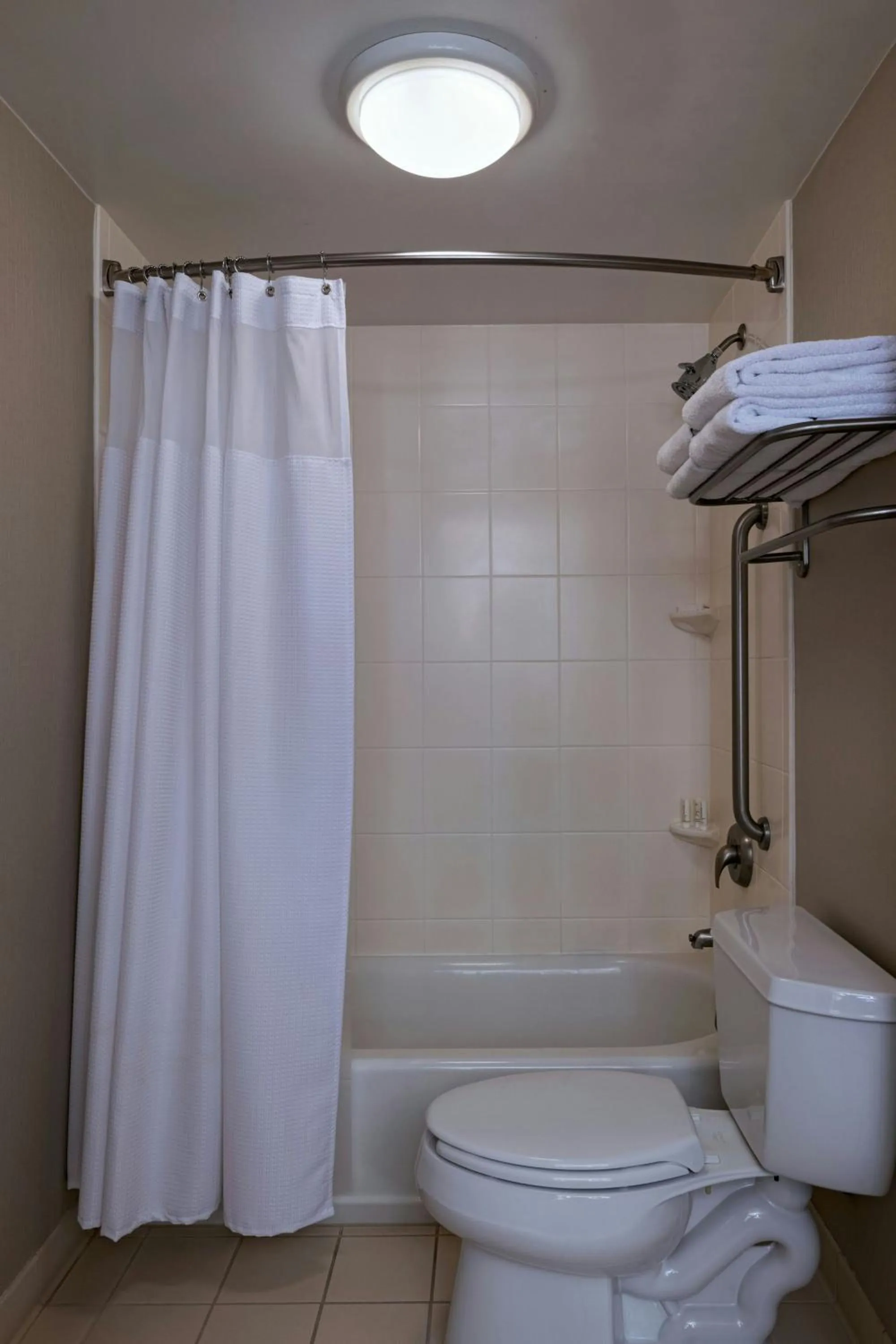 Bathroom in SpringHill Suites Boise West/Eagle