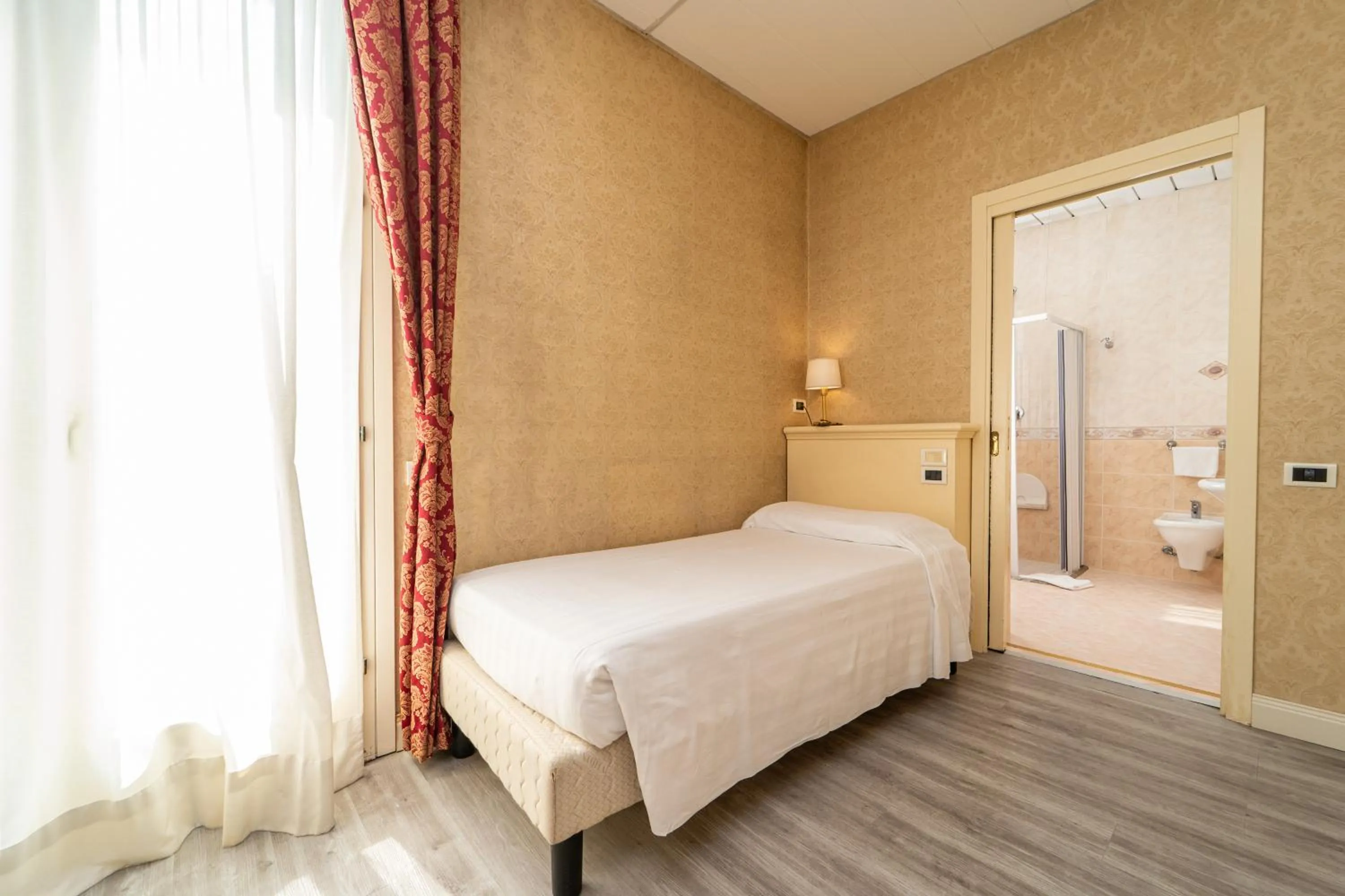 Bed in Hotel Terme Roma