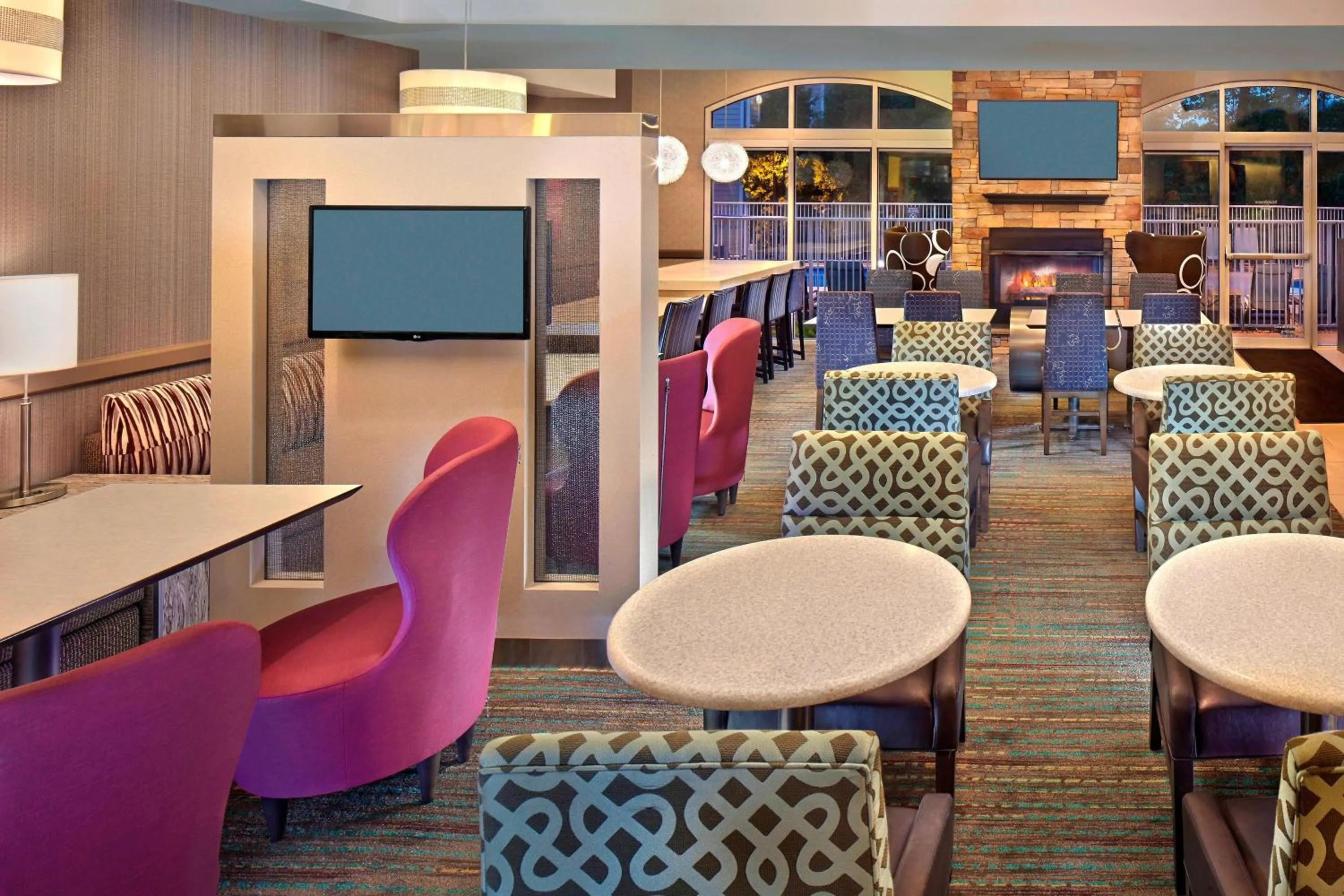 Restaurant/places to eat in Residence Inn Boston Tewksbury/Andover