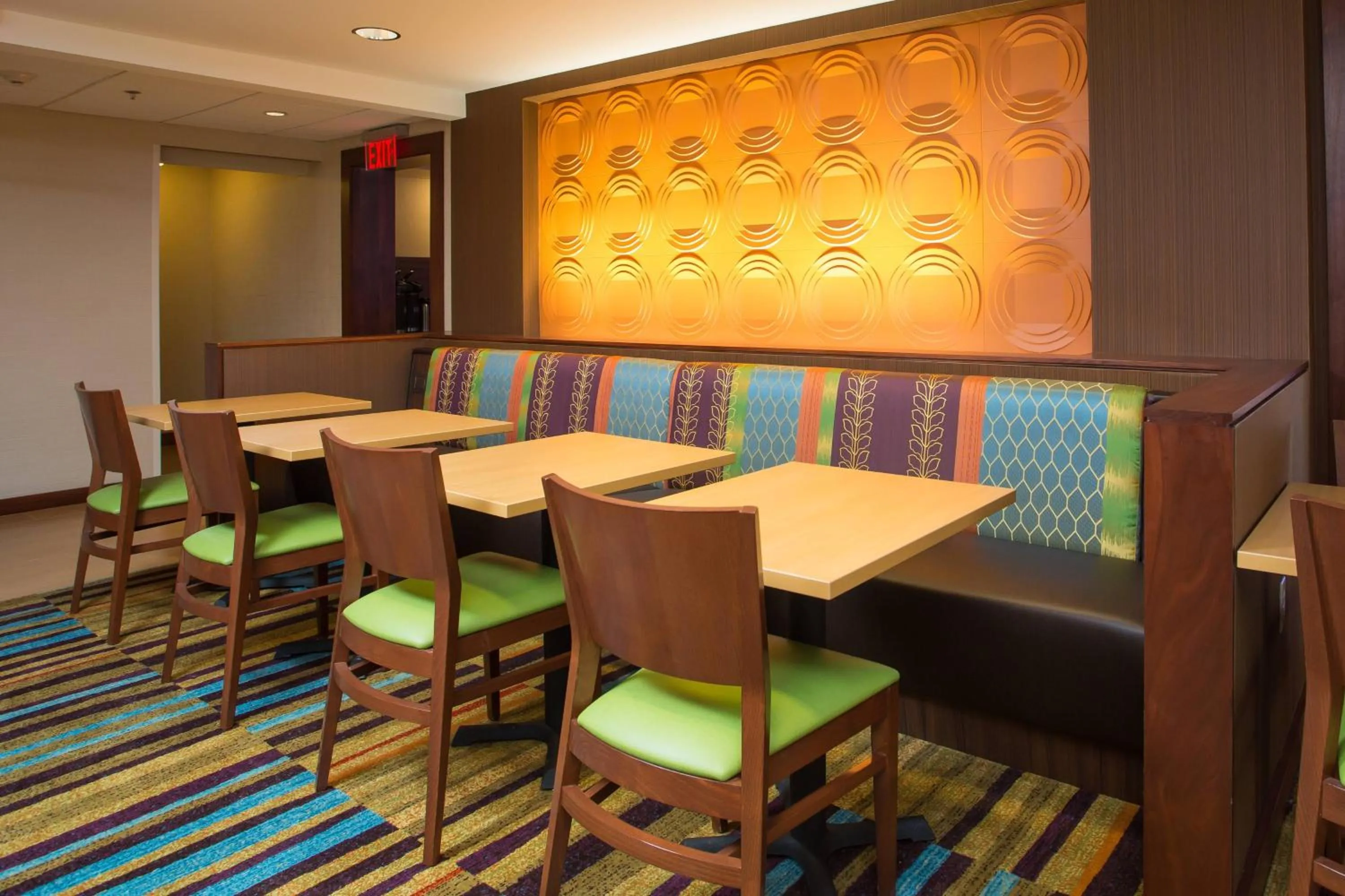 Restaurant/places to eat in Fairfield by Marriott Inn & Suites Raynham Middleborough/Plymouth