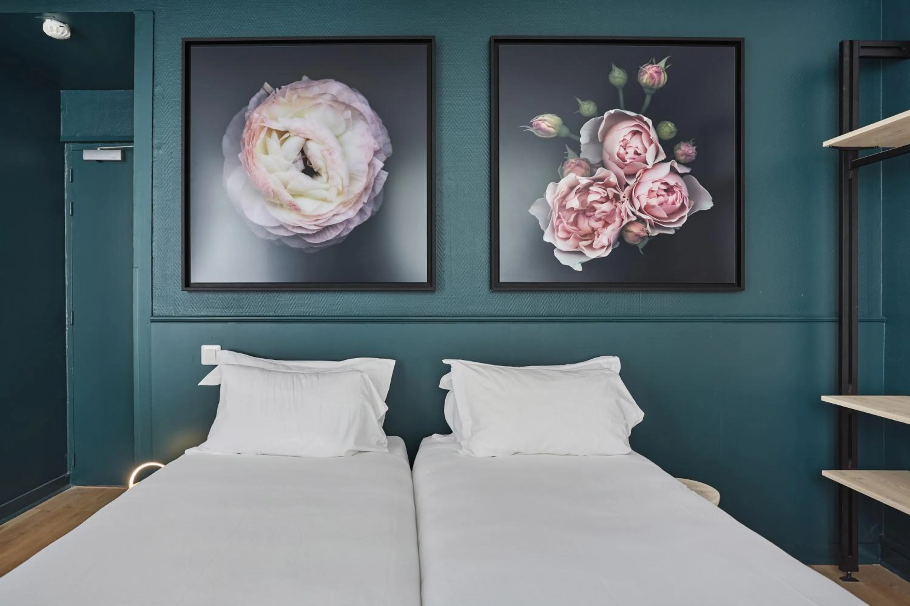 Bed in Hôtel Beauquartier Montmartre