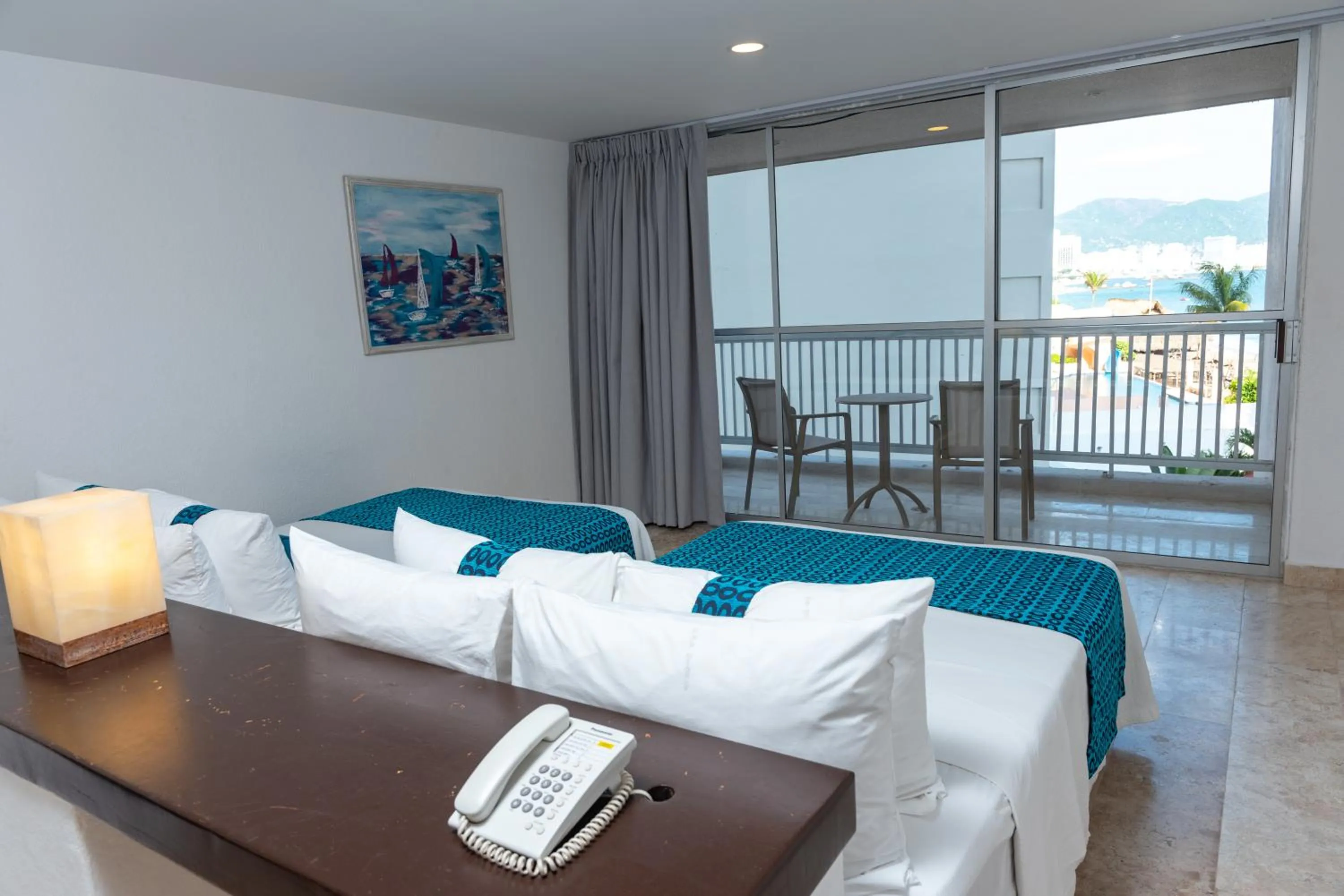 Sea view, Bed in Ritz Acapulco All Inclusive