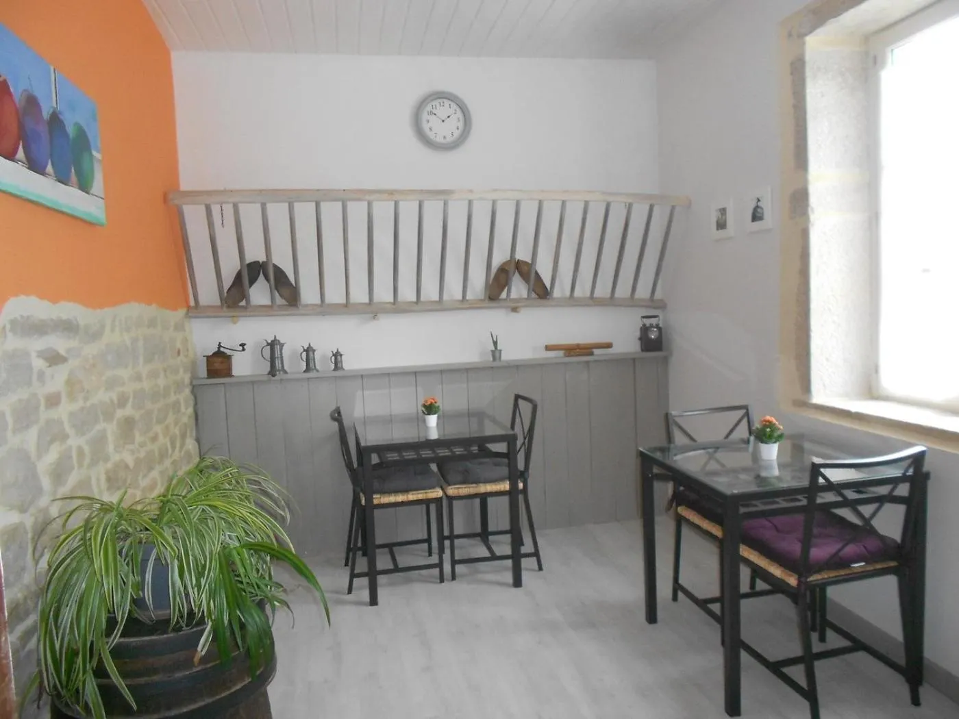 Continental breakfast in Litdevin