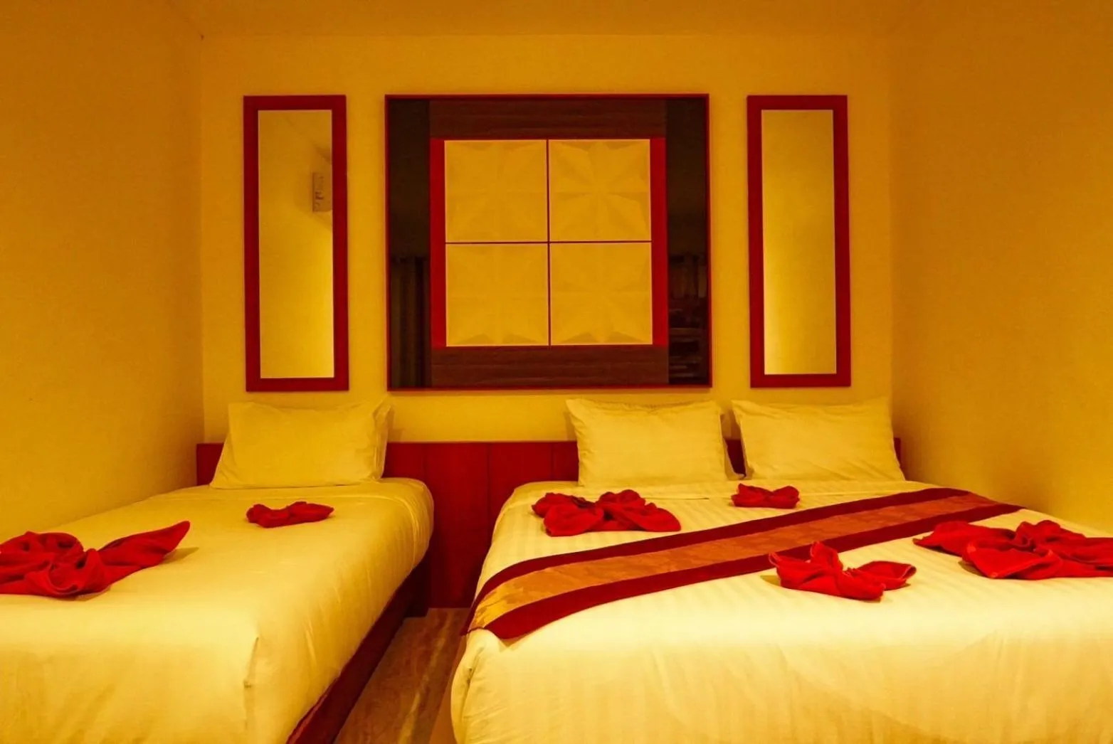 Bed in Pinthong Aonang Villa