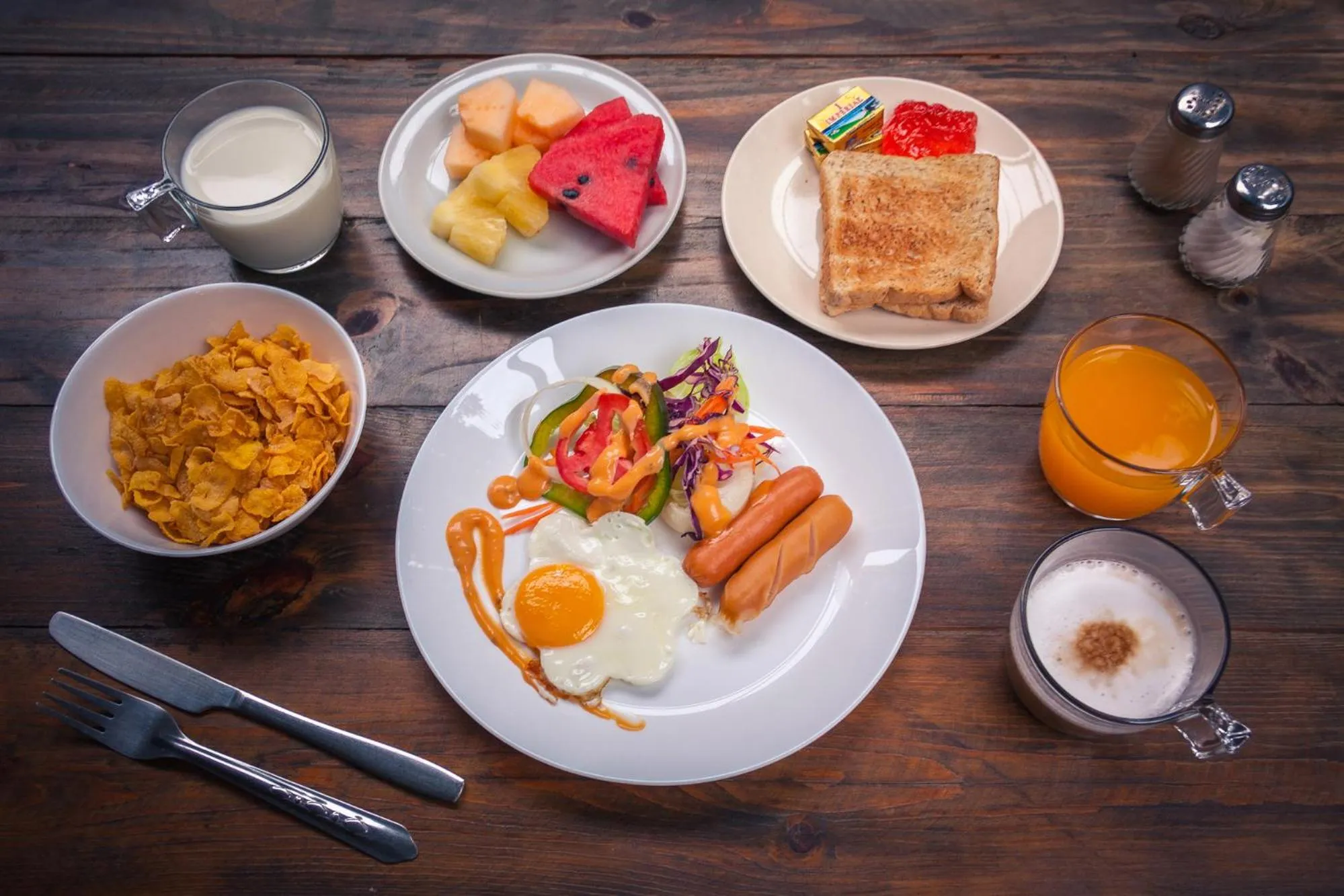 American breakfast in Pinthong Aonang Villa