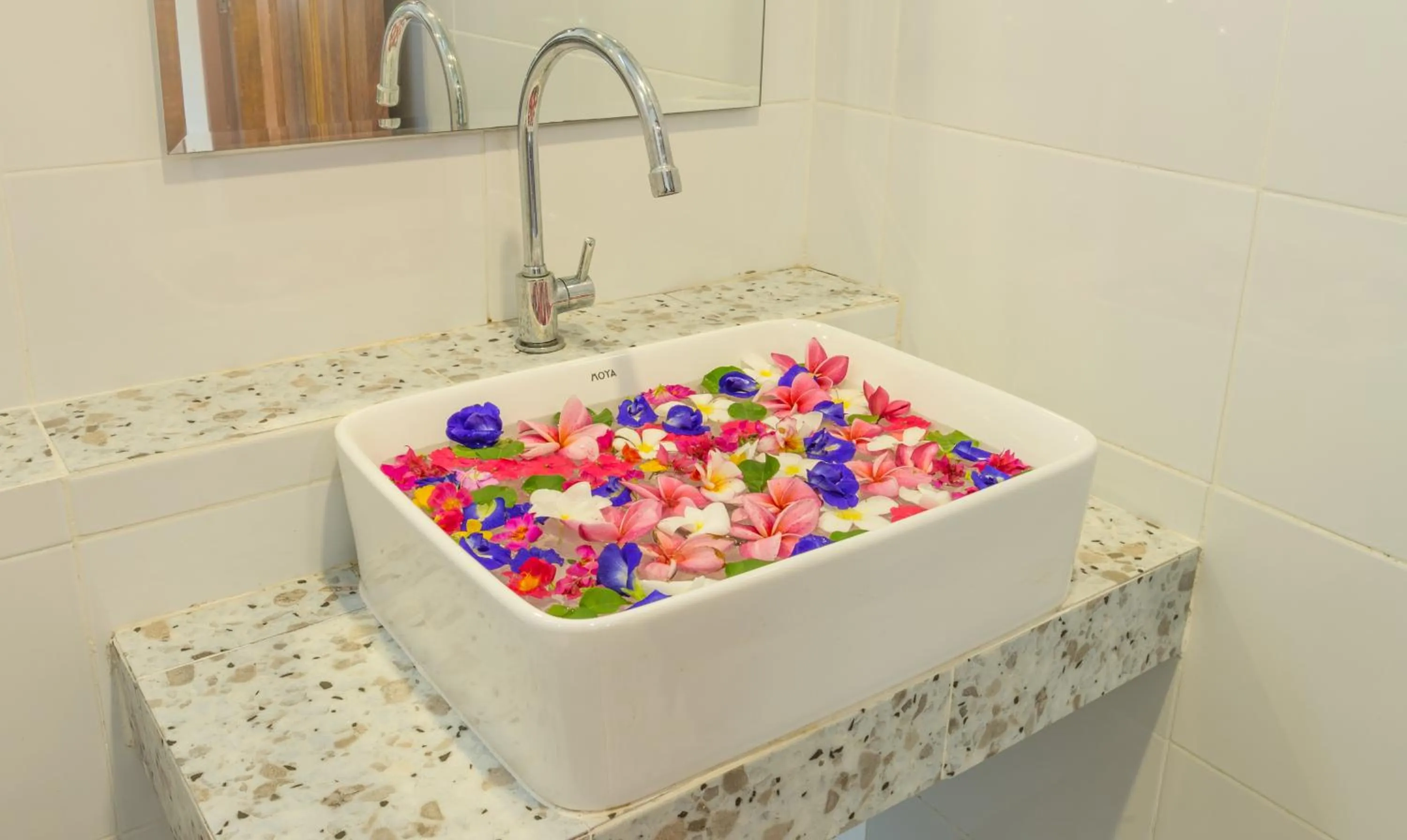 Bathroom in Pinthong Aonang Villa