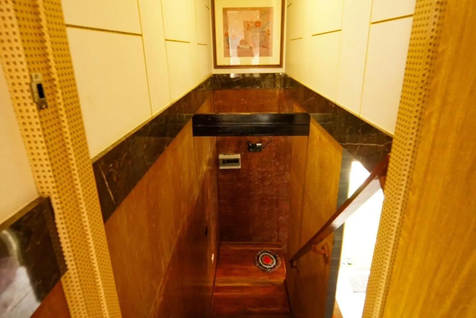 wardrobe in Pinthong Aonang Villa