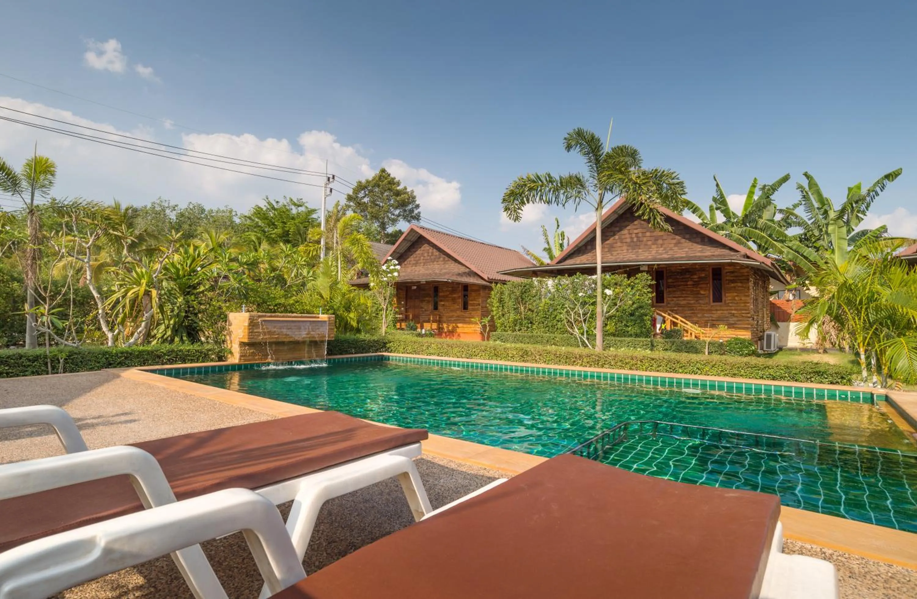 Day in Pinthong Aonang Villa