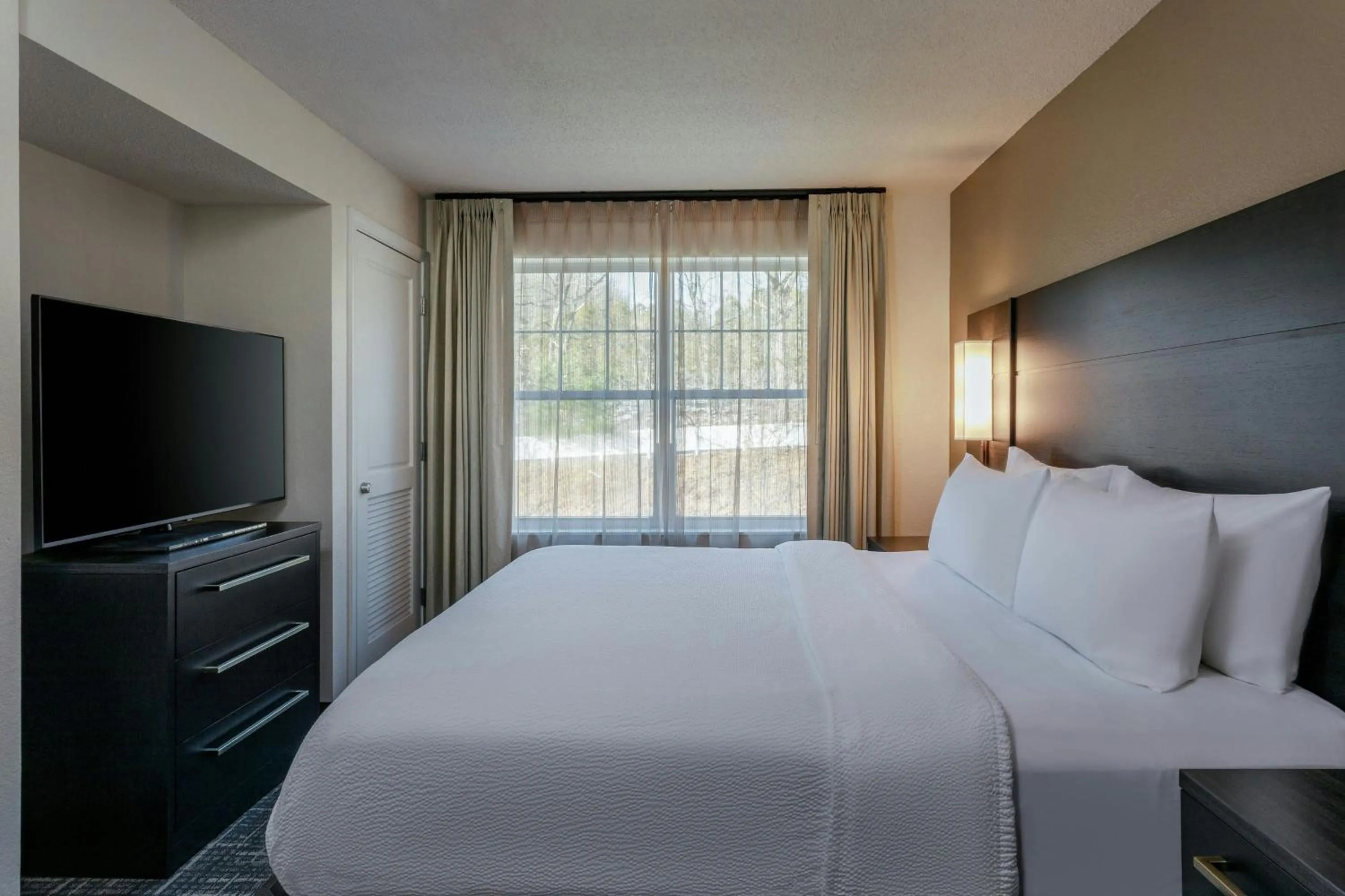 Bedroom, Bed in Residence Inn Worcester