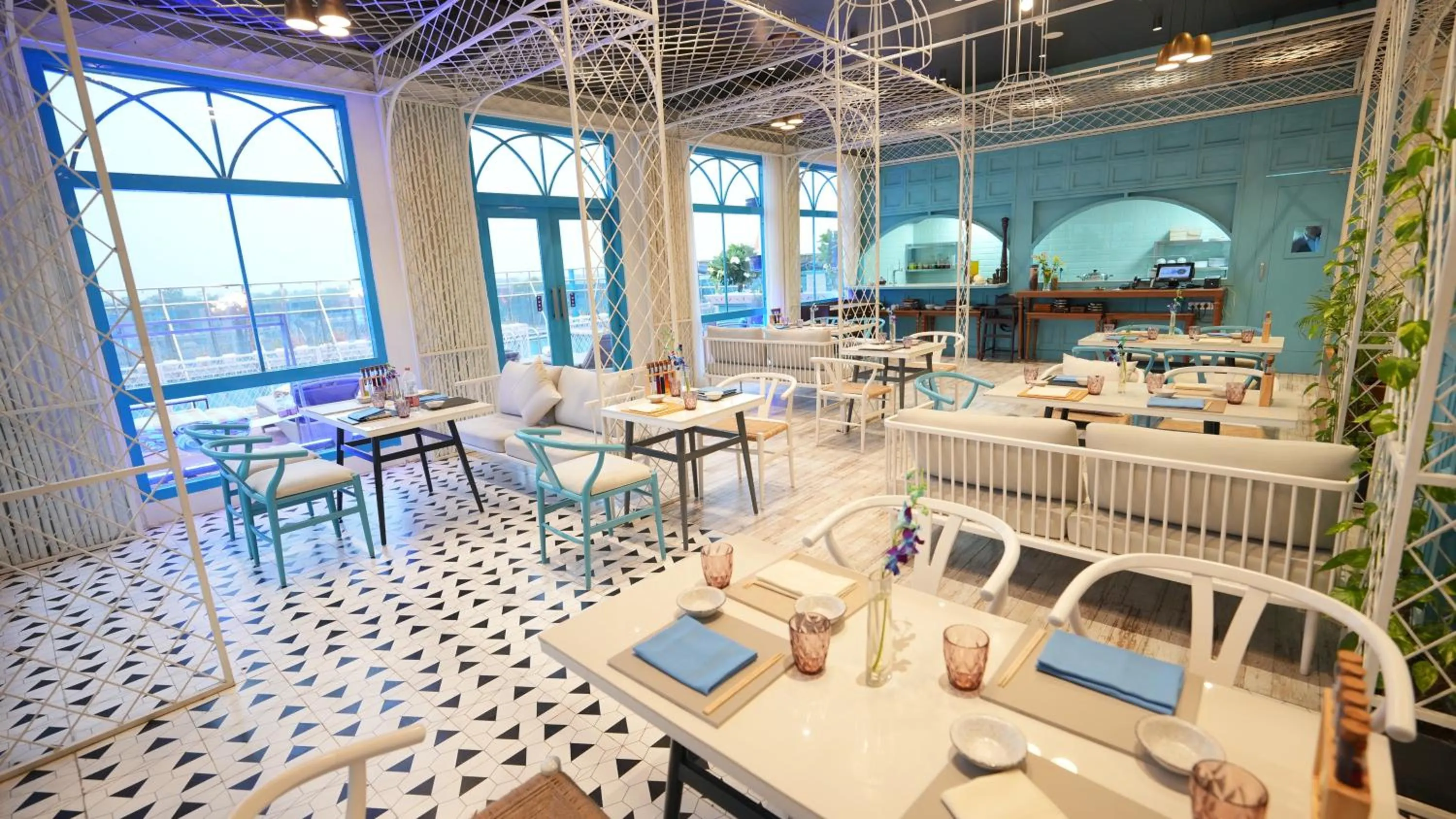 Restaurant/places to eat in Vivanta Jammu City Centre