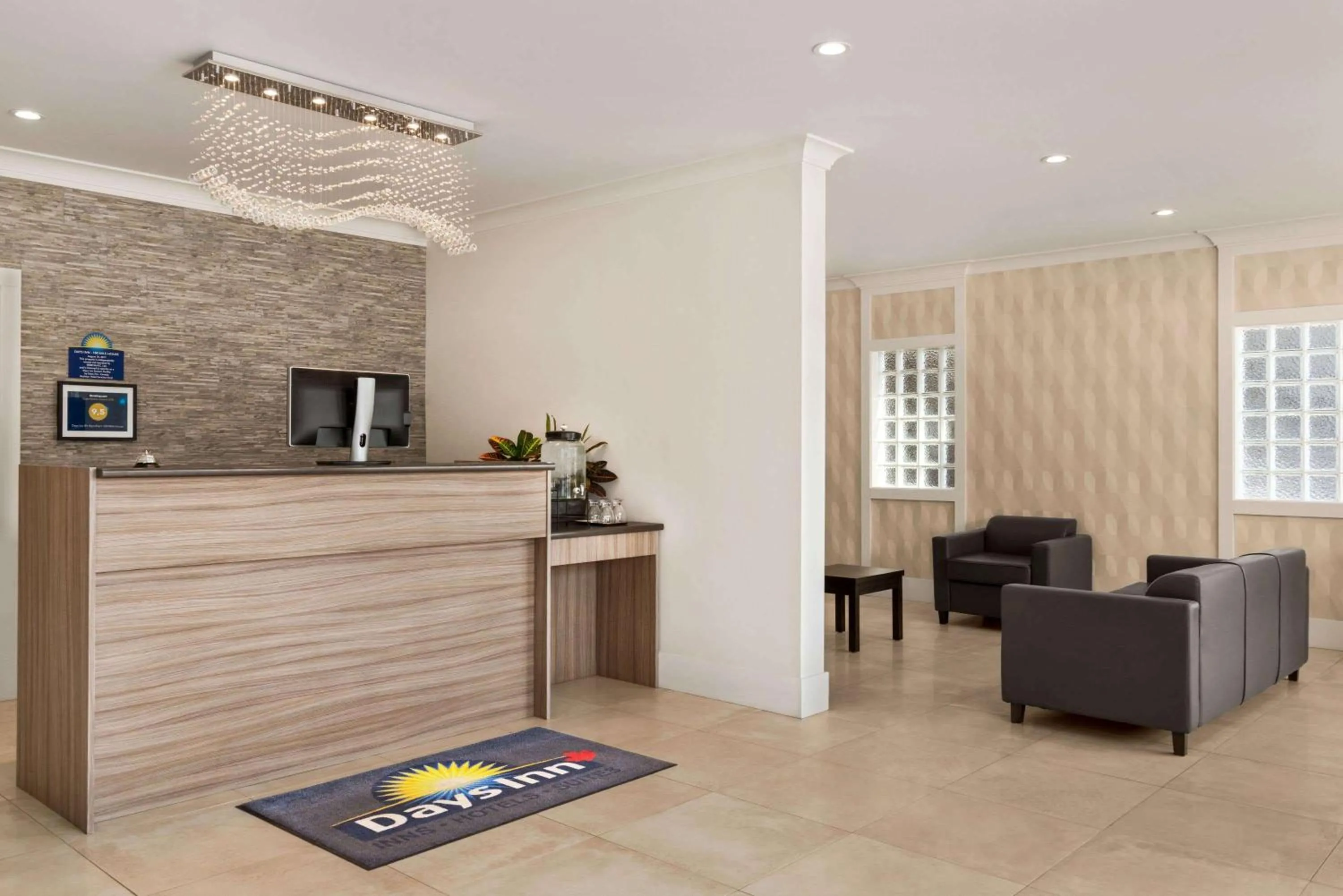 Lobby or reception in Days Inn by Wyndham 100 Mile House