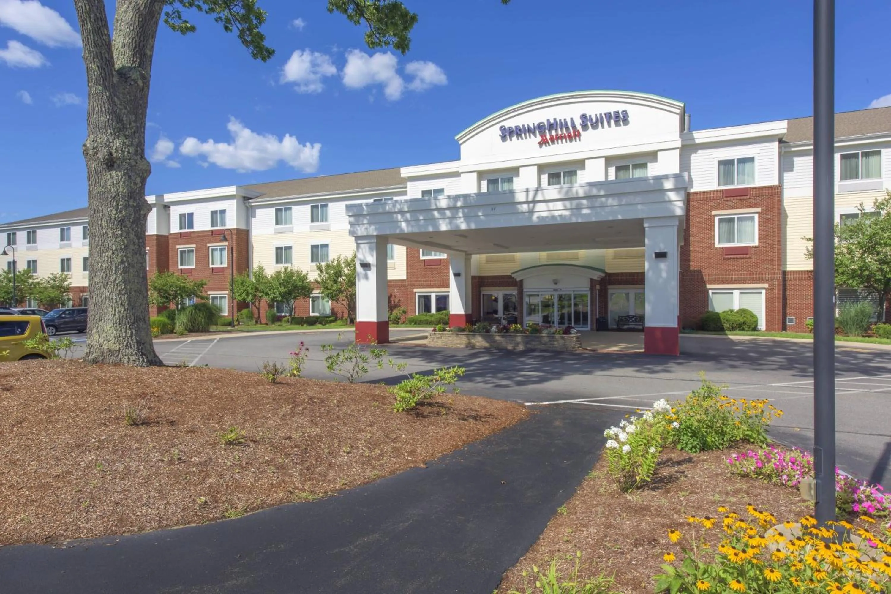 Property building in SpringHill Suites Devens Common Center