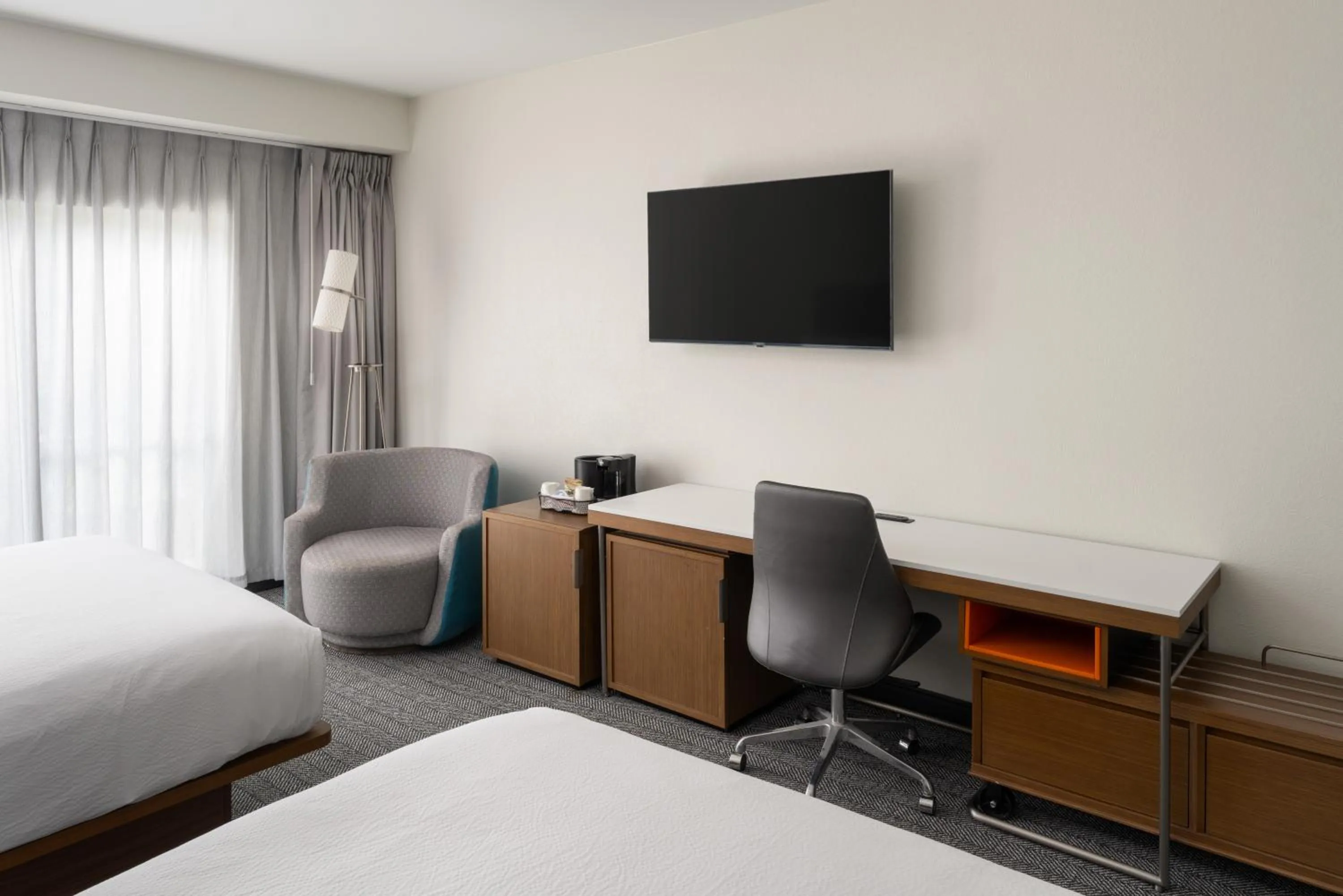 Bed in Courtyard Brunswick