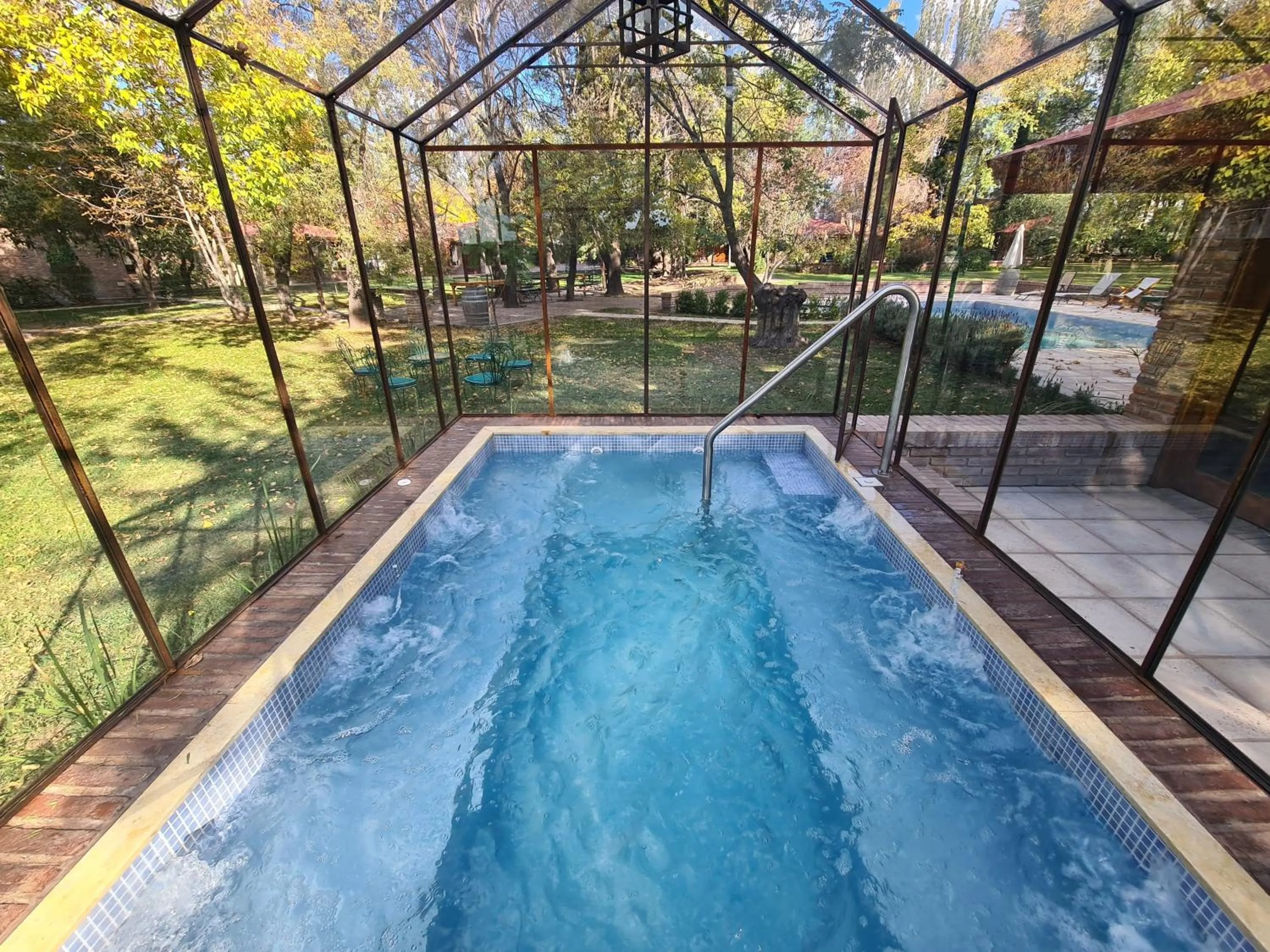 Hot Tub in Lujan De Cuyo B&B