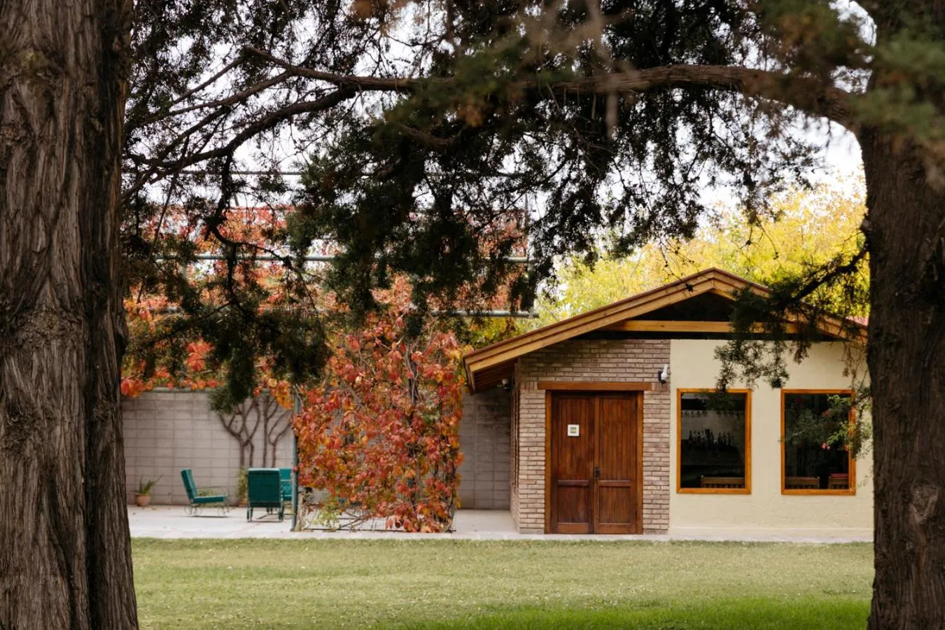 Property building in Lujan De Cuyo B&B