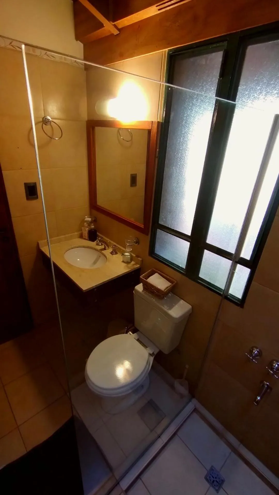 Shower in Lujan De Cuyo B&B